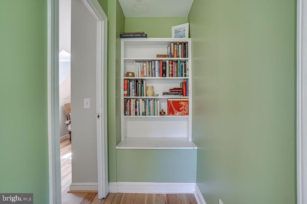 MEMORIAL HEIGHTS - Residential Lease