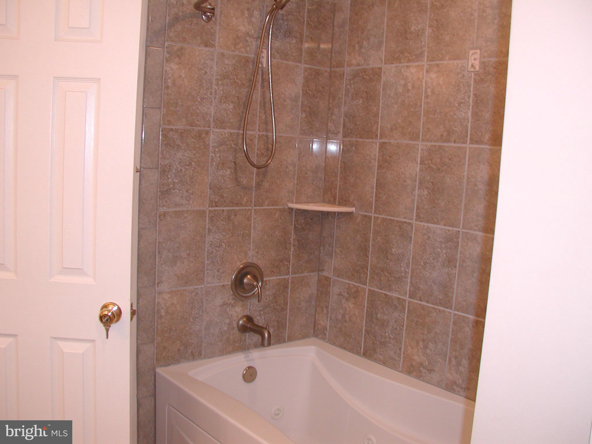 ST CHARLES SUB - LANCASTER - Residential Lease