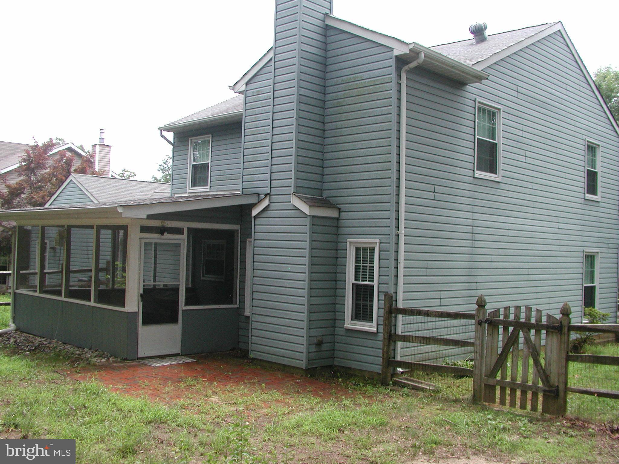 ST CHARLES SUB - LANCASTER - Residential Lease