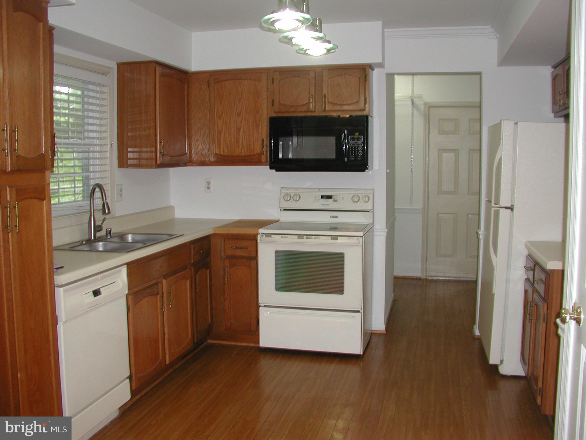 ST CHARLES SUB - LANCASTER - Residential Lease