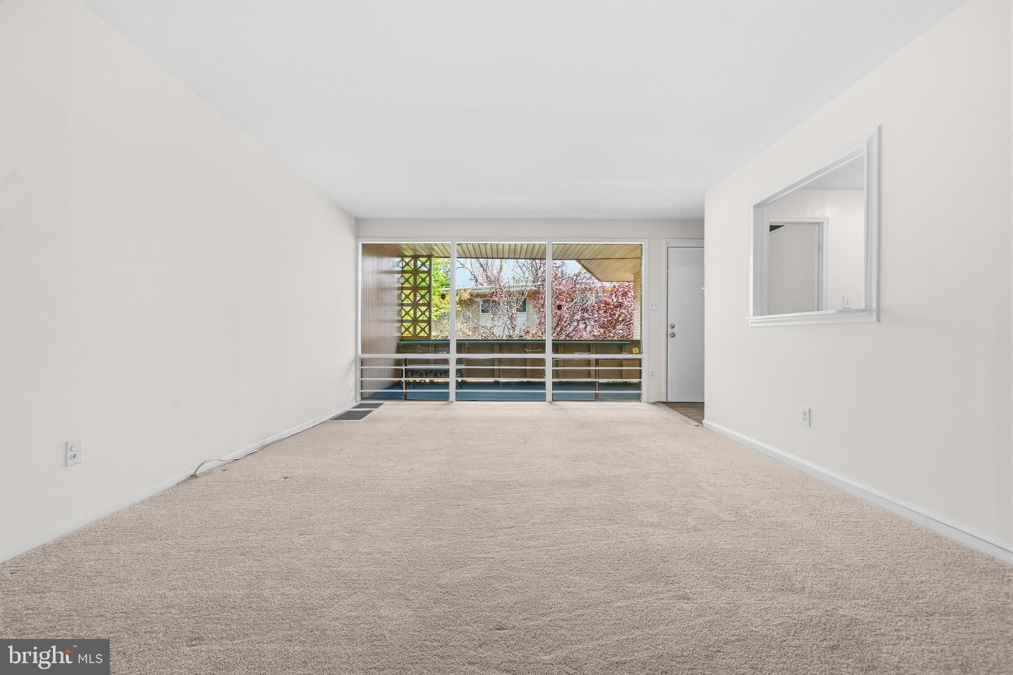FALLS PLAZA - Residential