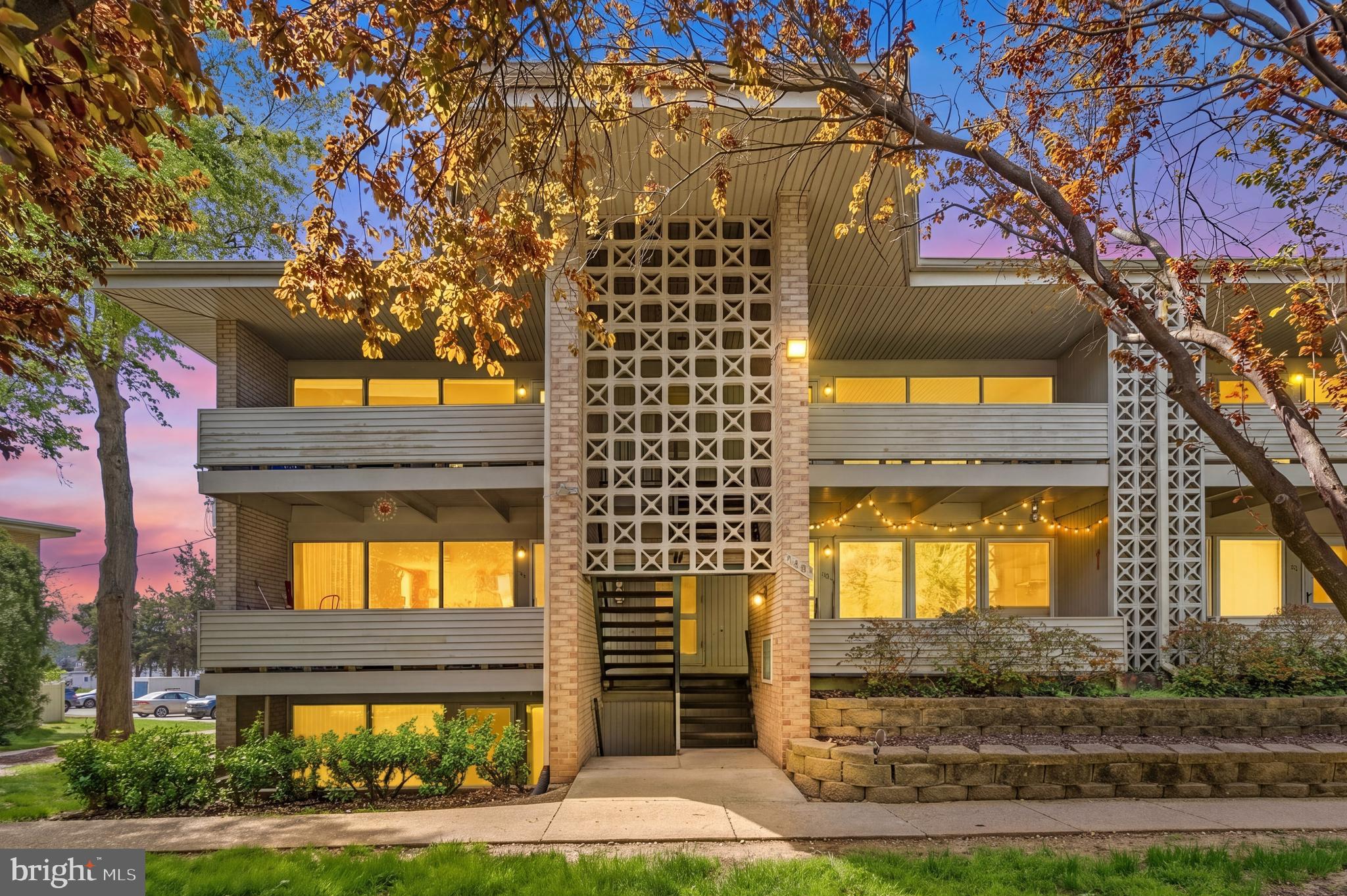 124 HAYCOCK ROAD C-2