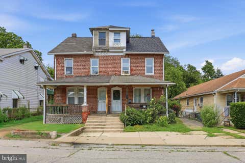 Townhouse For Sale - 631 E Chestnut Street<br/> COATESVILLE, PA 19320
