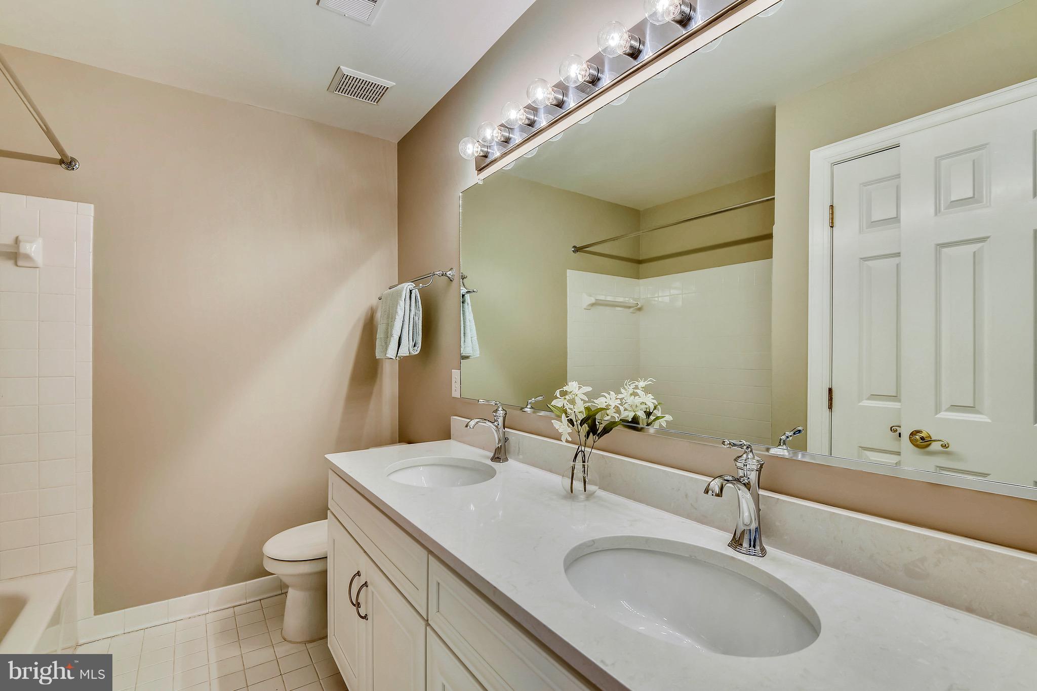 QUEENSTOWN HARBOR - Residential