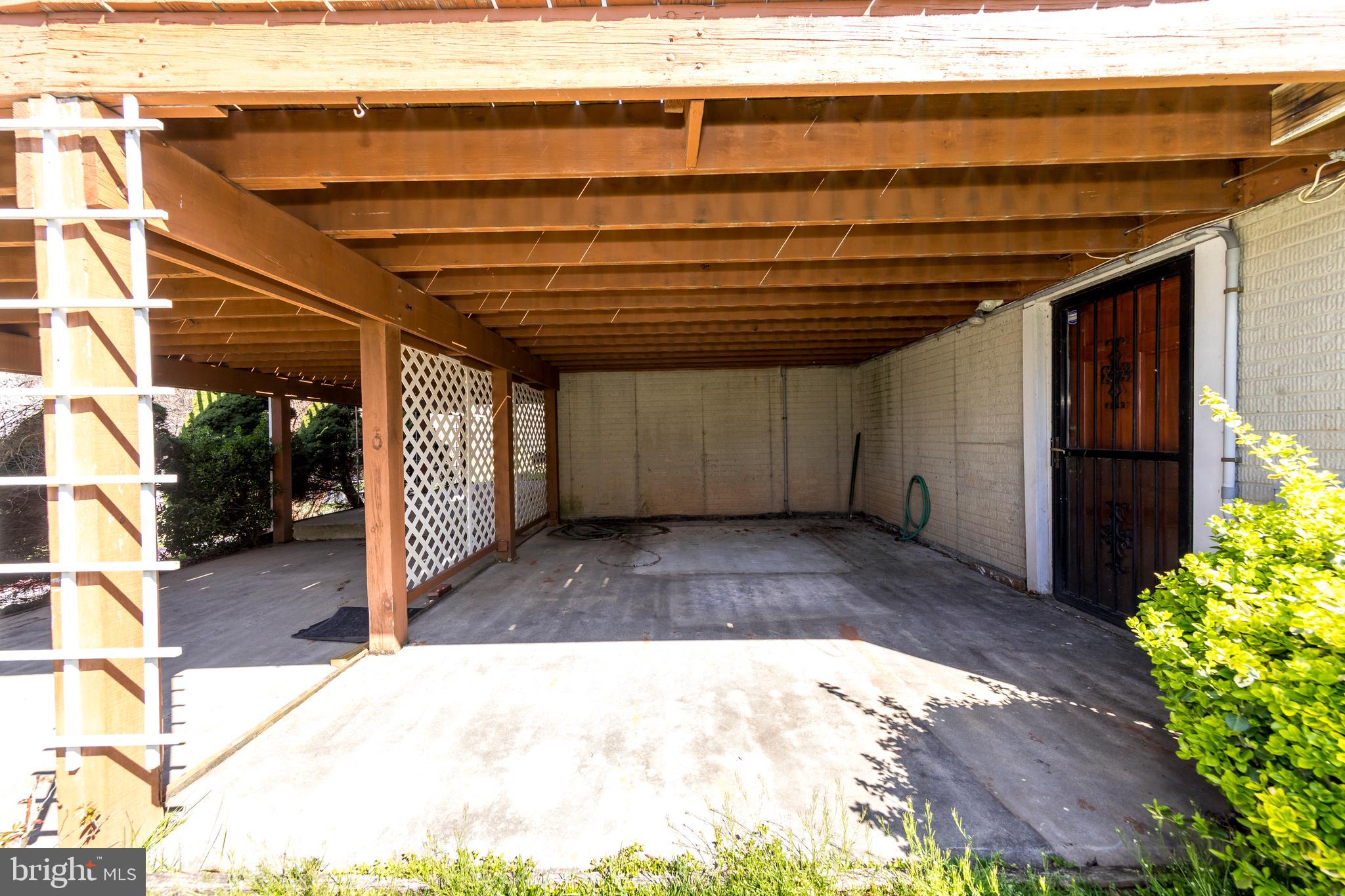 SINGER WOODS - Residential