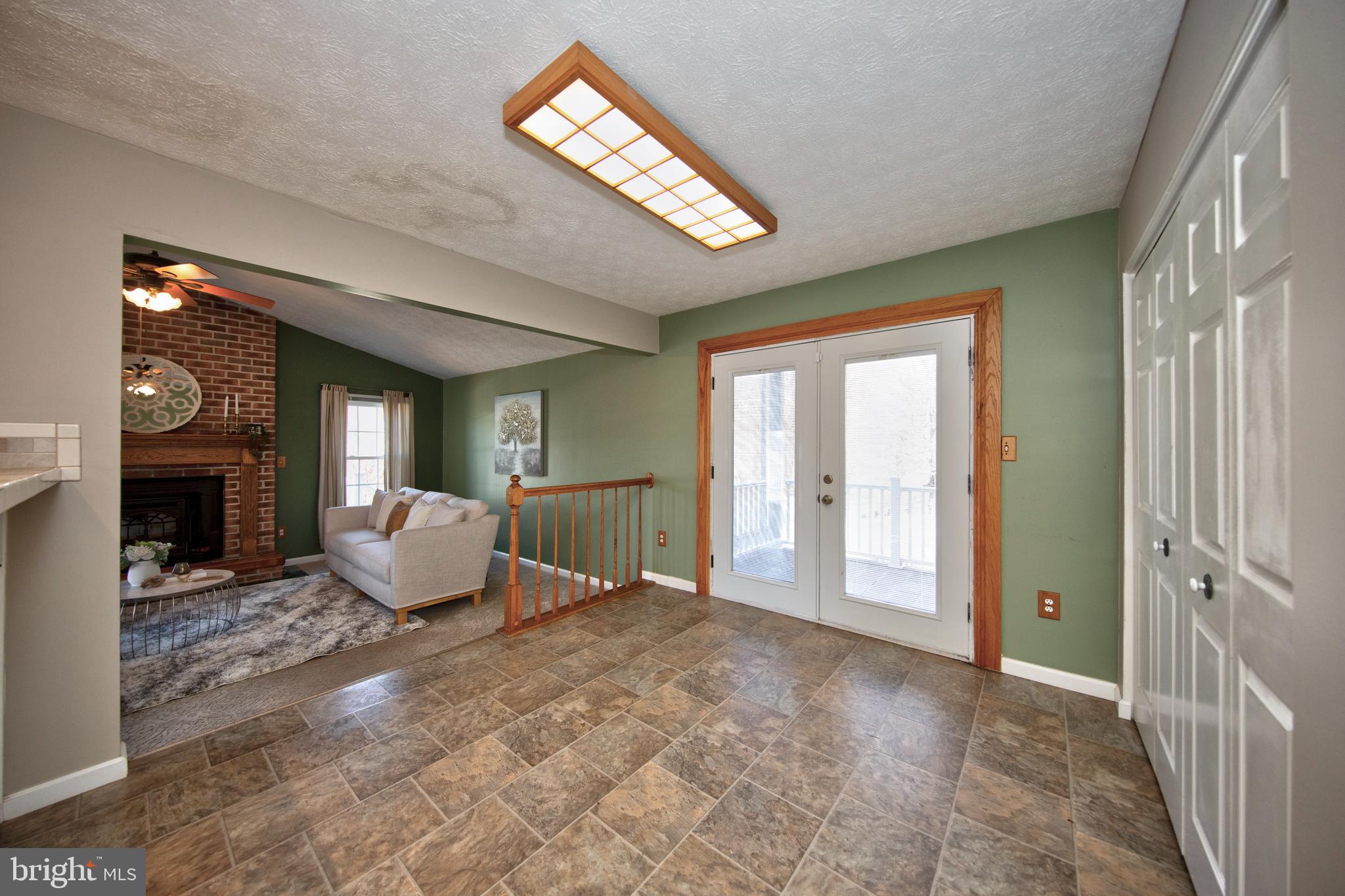 SINGER WOODS - Residential