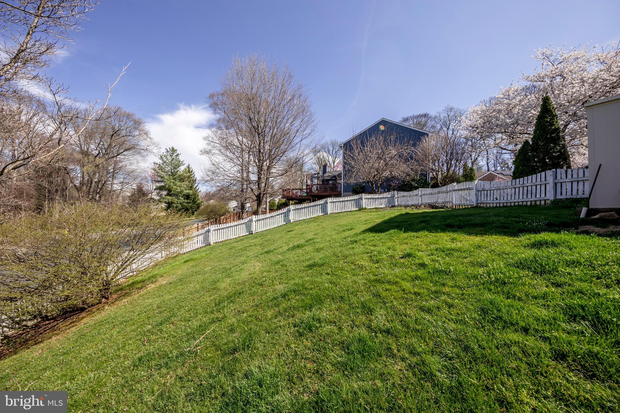 SINGER WOODS - Residential