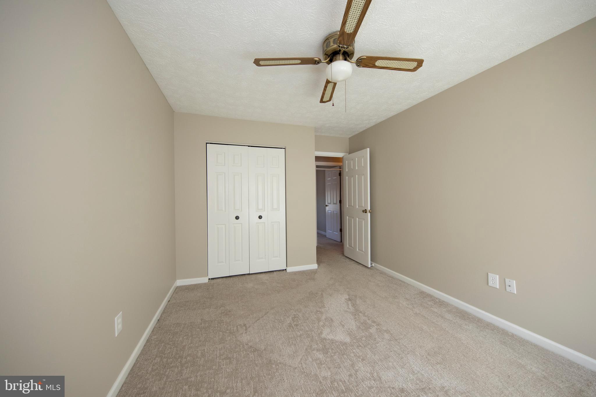 SINGER WOODS - Residential