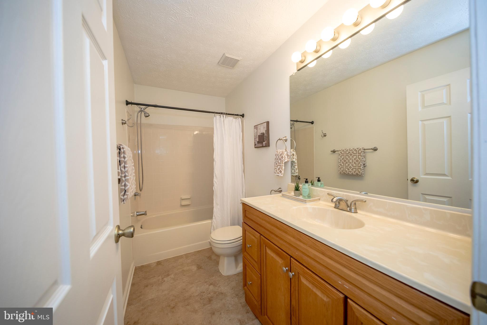 SINGER WOODS - Residential