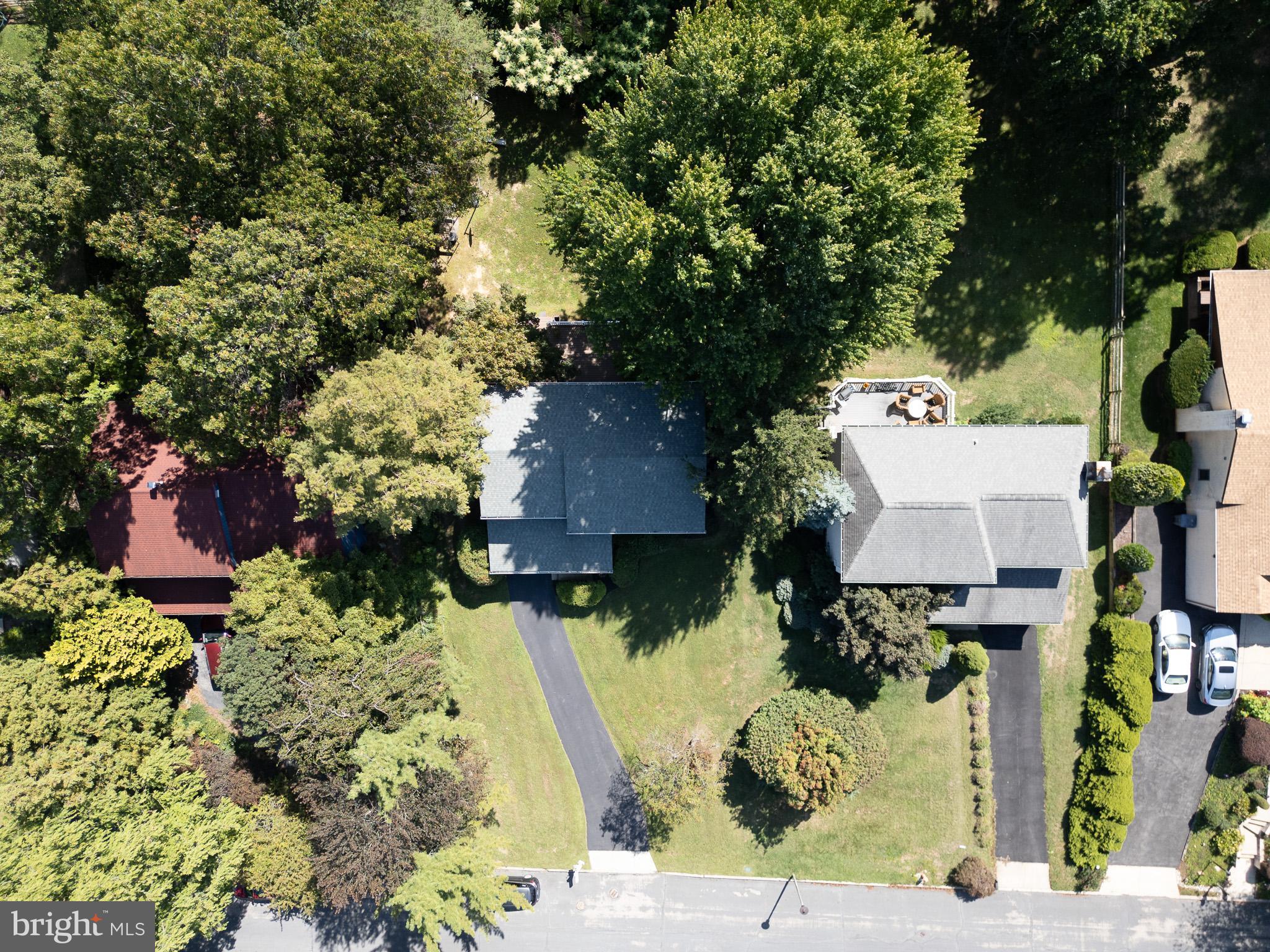 947 CALEDONIA STREET