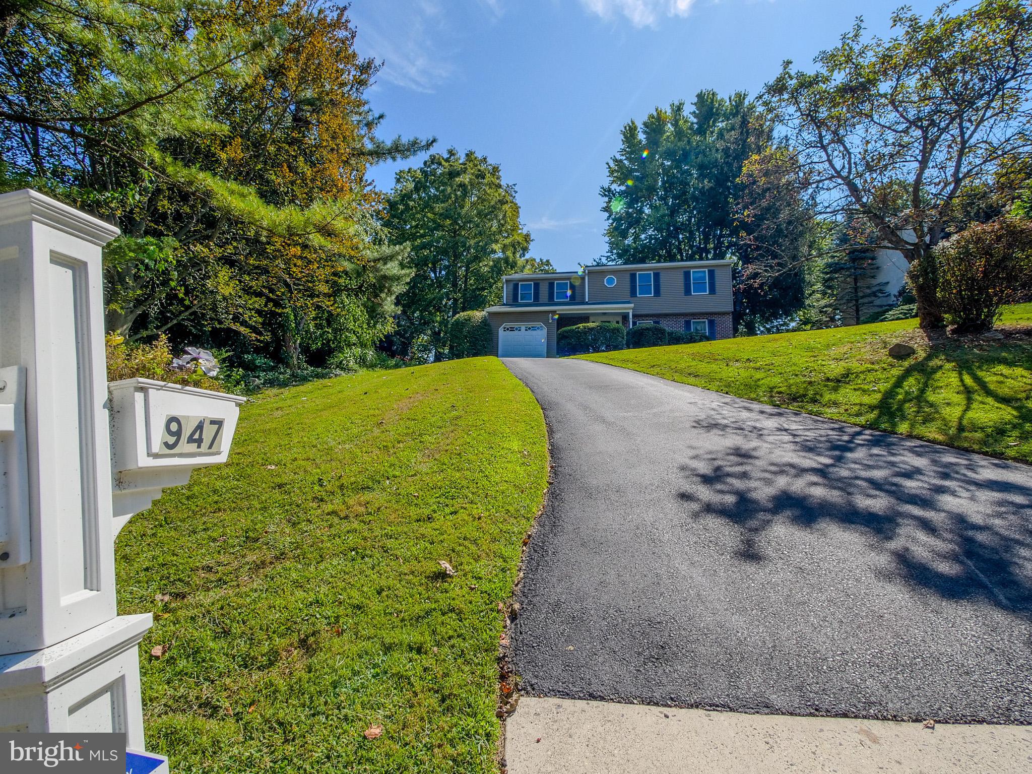 947 CALEDONIA STREET