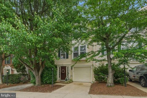 Photo of 44879 Grove Terrace, ASHBURN, VA 20147 (MLS # VALO2121572)