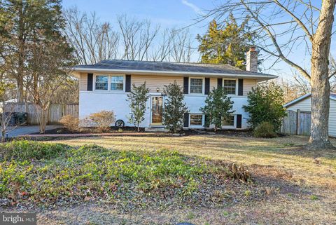 503 E CHARLOTTE STREET STERLING VA 20164