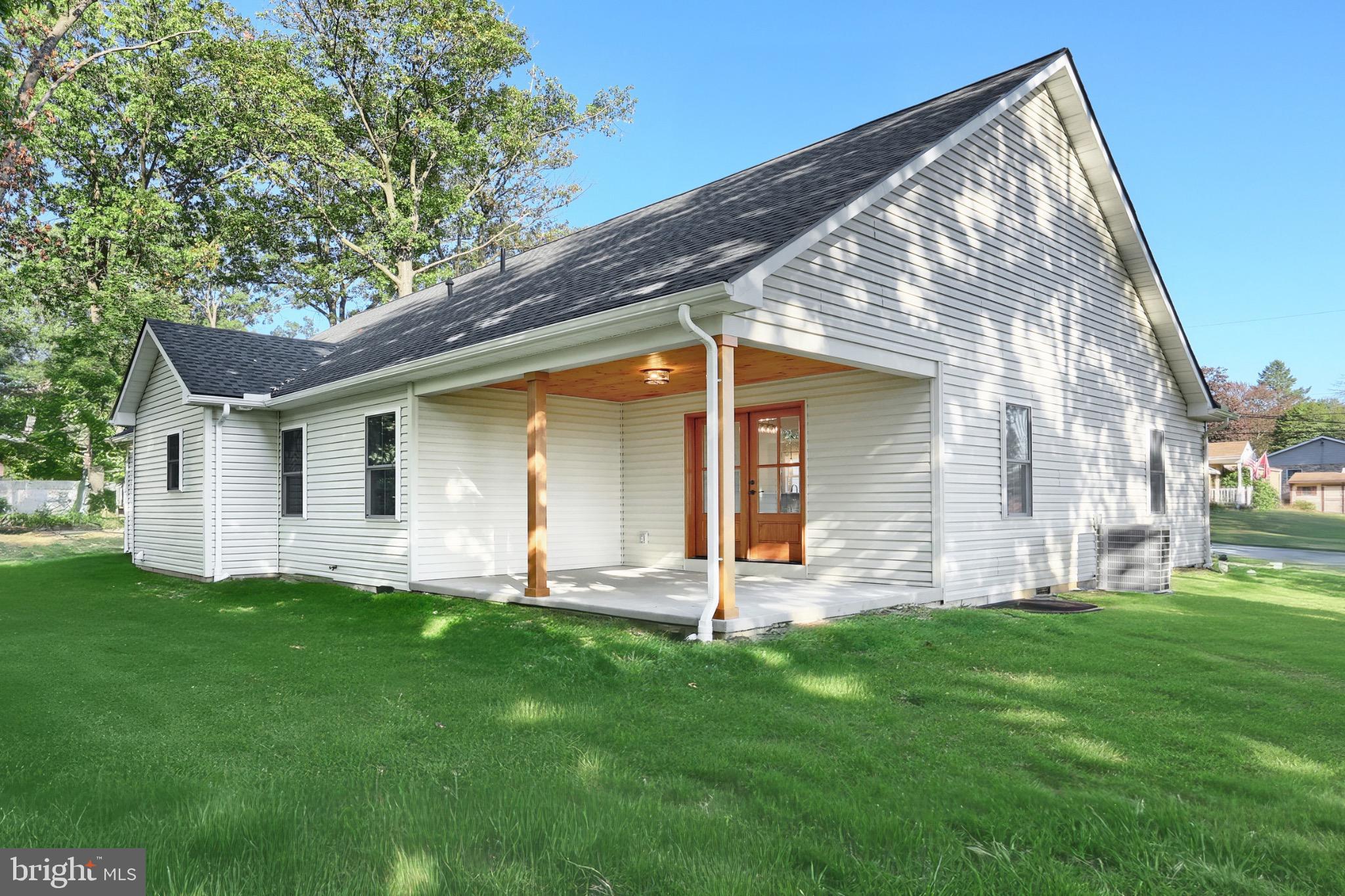 RED LION - Residential