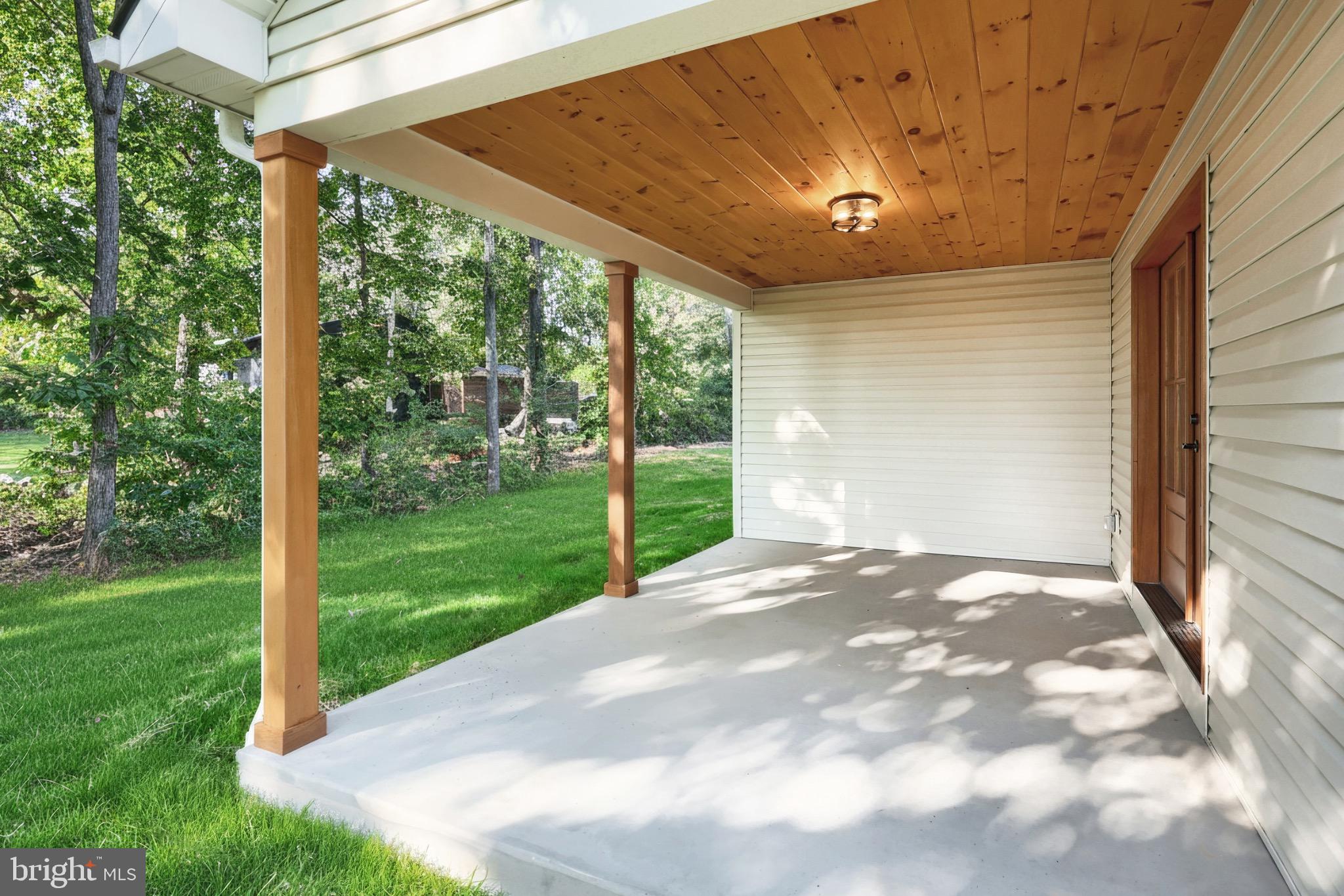 RED LION - Residential