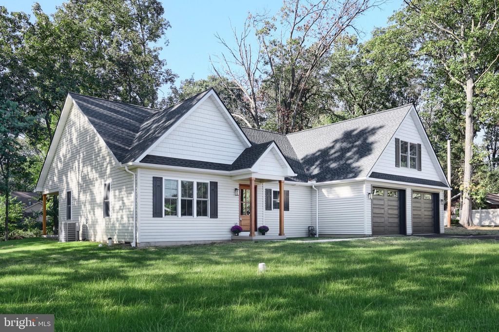 Photo of 60 Indian Springs Road, RED LION, PA 17356 (MLS # PAYK2091198)