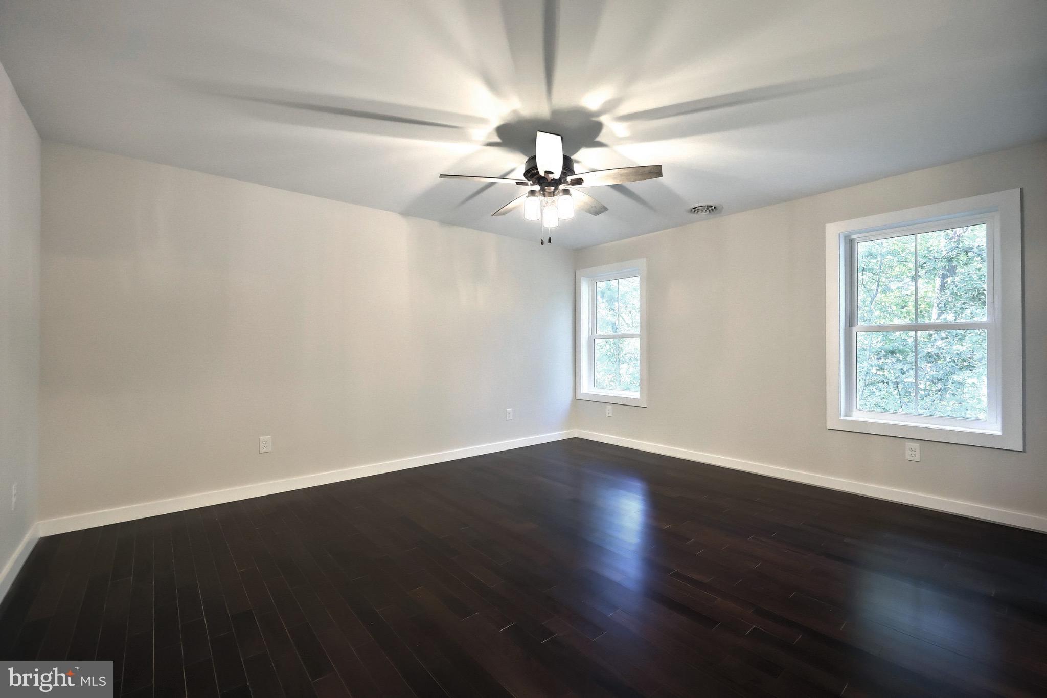 RED LION - Residential