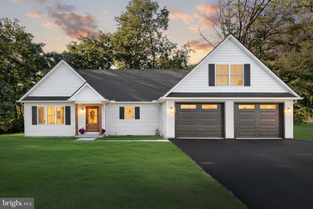 Photo of 60 Indian Springs Road, RED LION, PA 17356 (MLS # PAYK2091198)