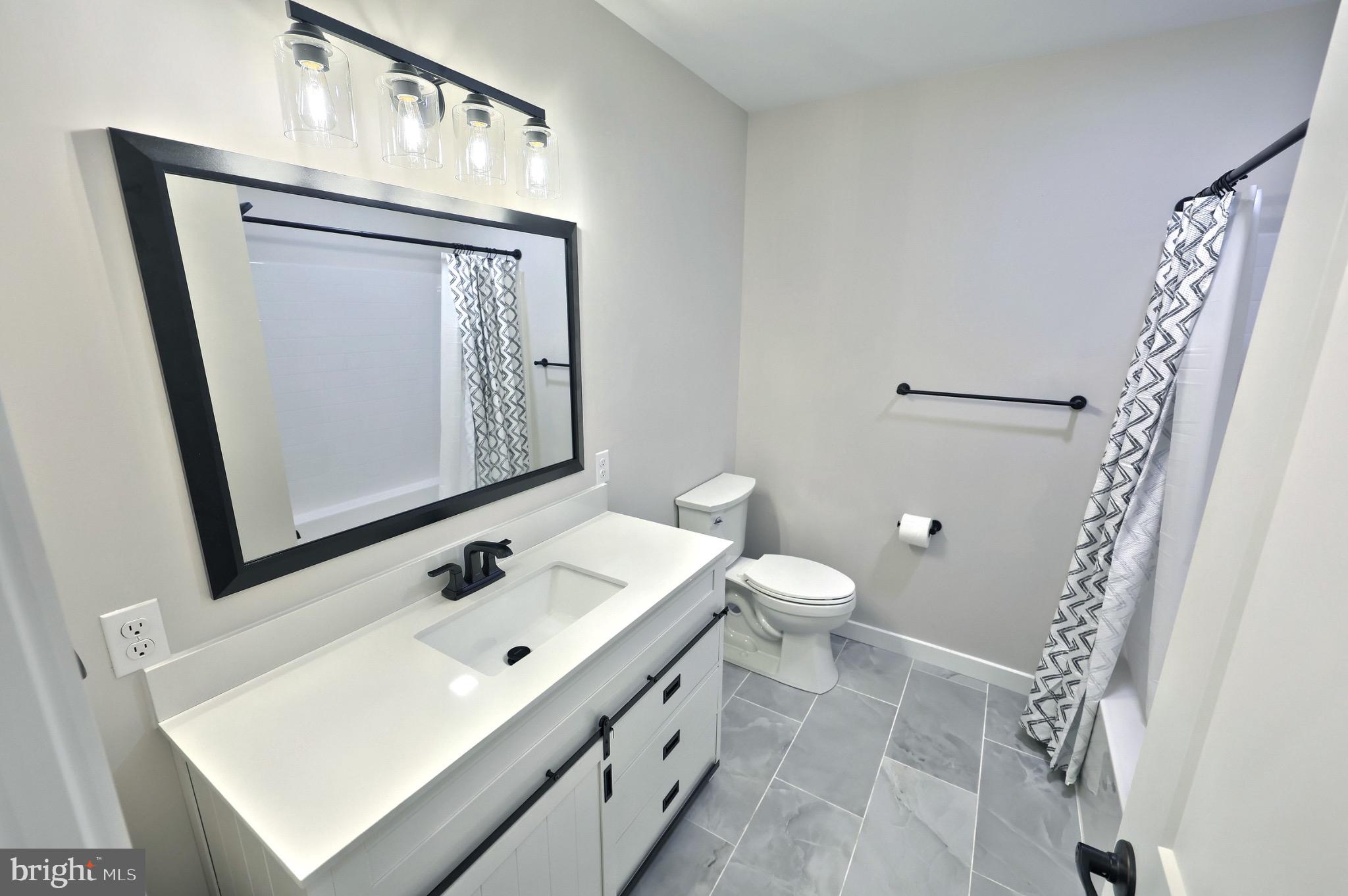 RED LION - Residential