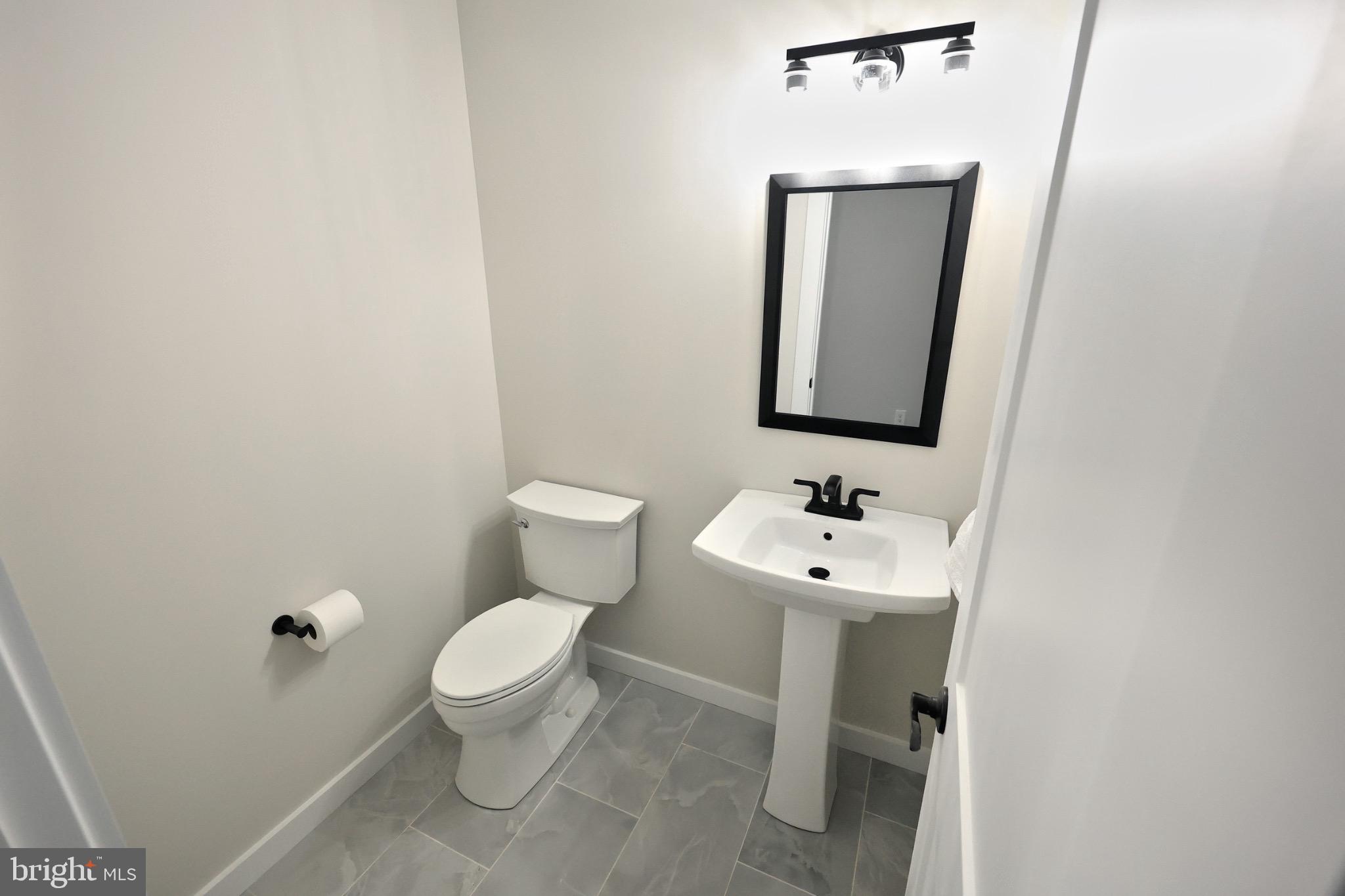 RED LION - Residential