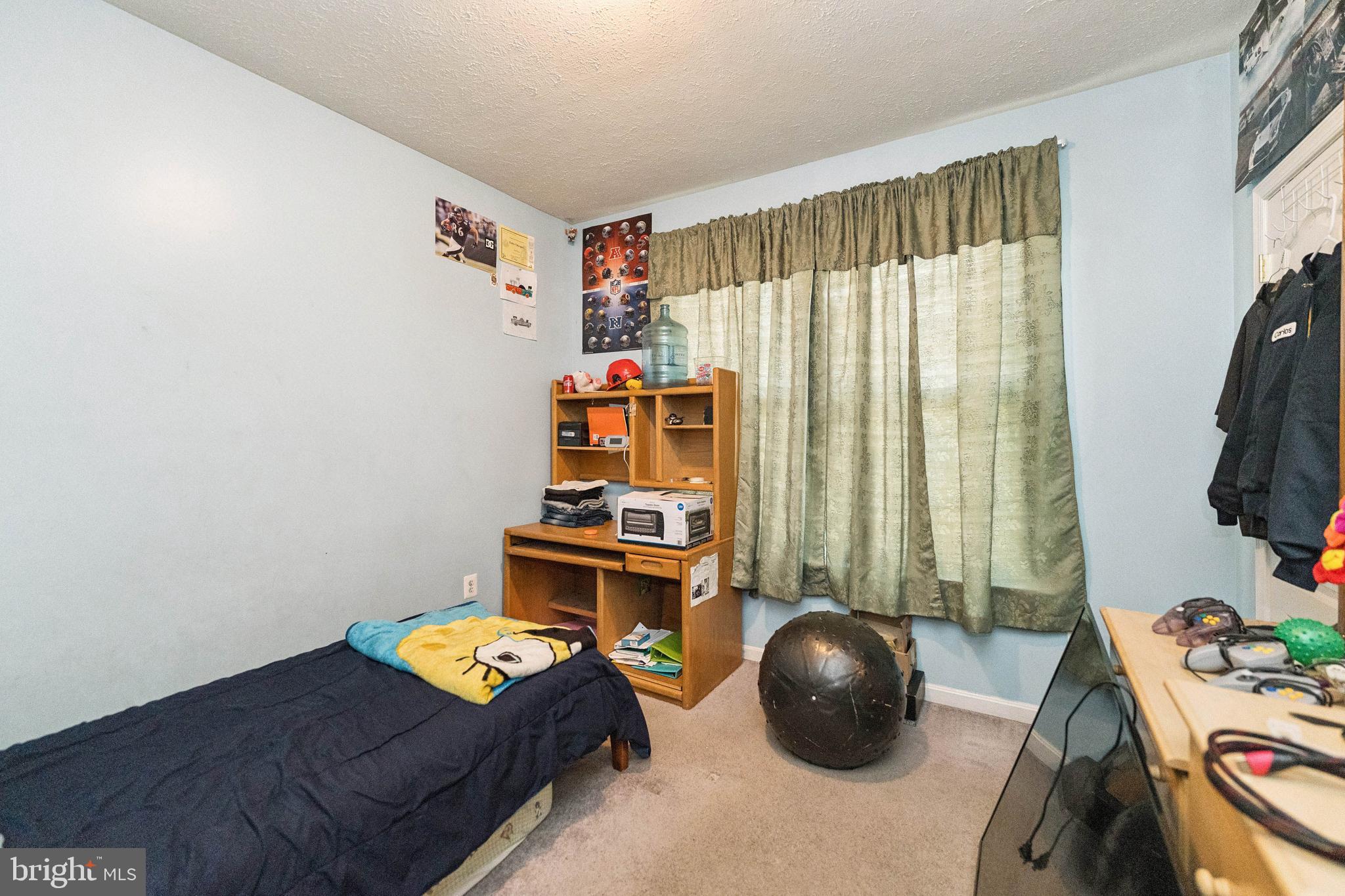 CLIFFTON ON THE POTOMAC - Residential