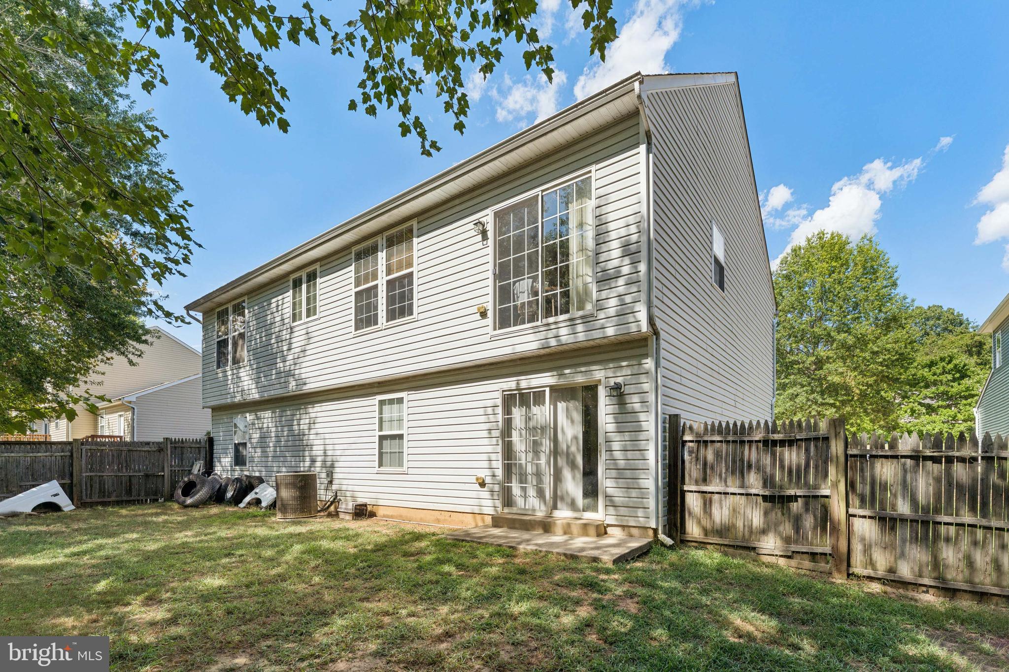 CLIFFTON ON THE POTOMAC - Residential