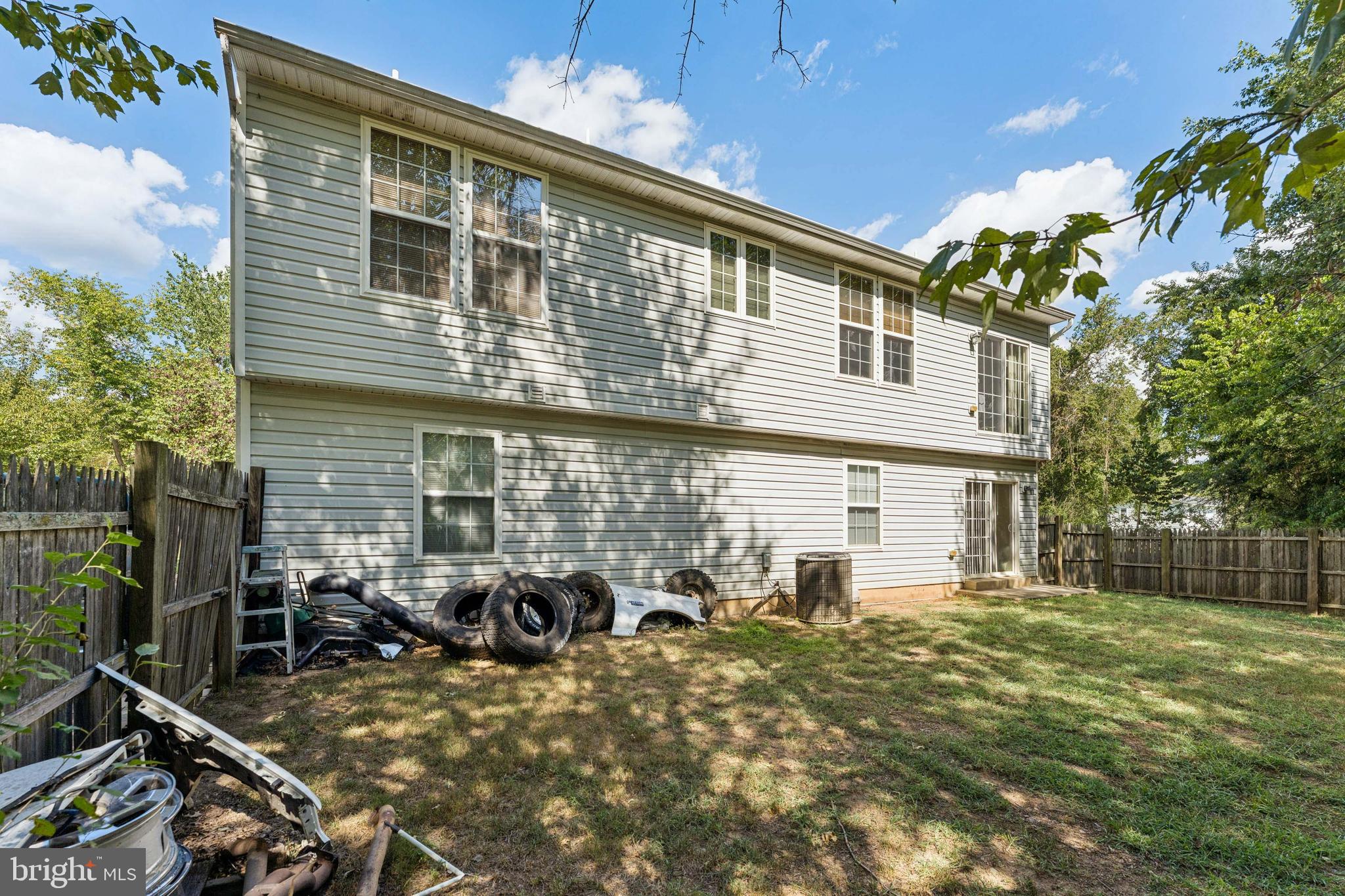 CLIFFTON ON THE POTOMAC - Residential