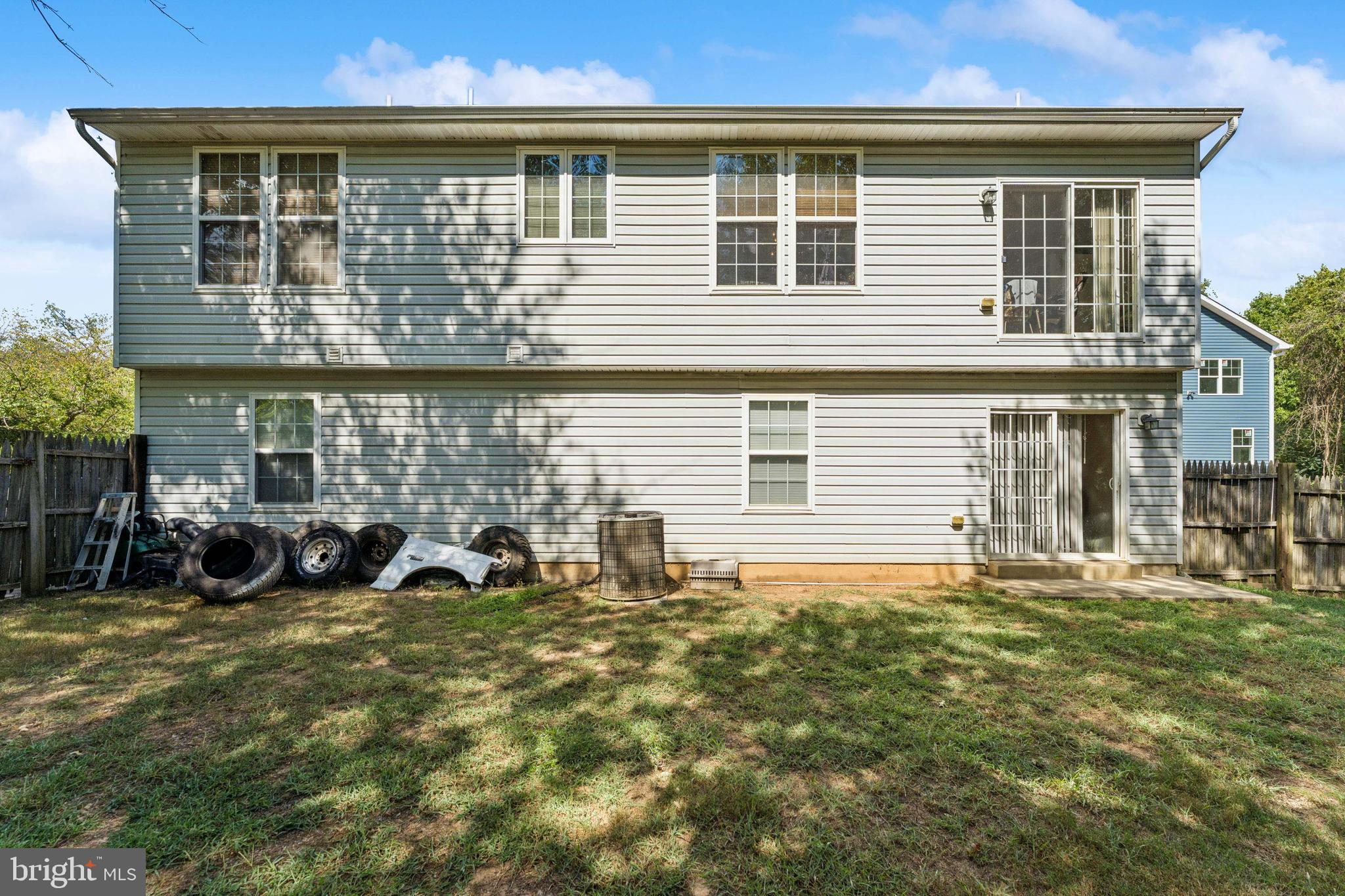 CLIFFTON ON THE POTOMAC - Residential