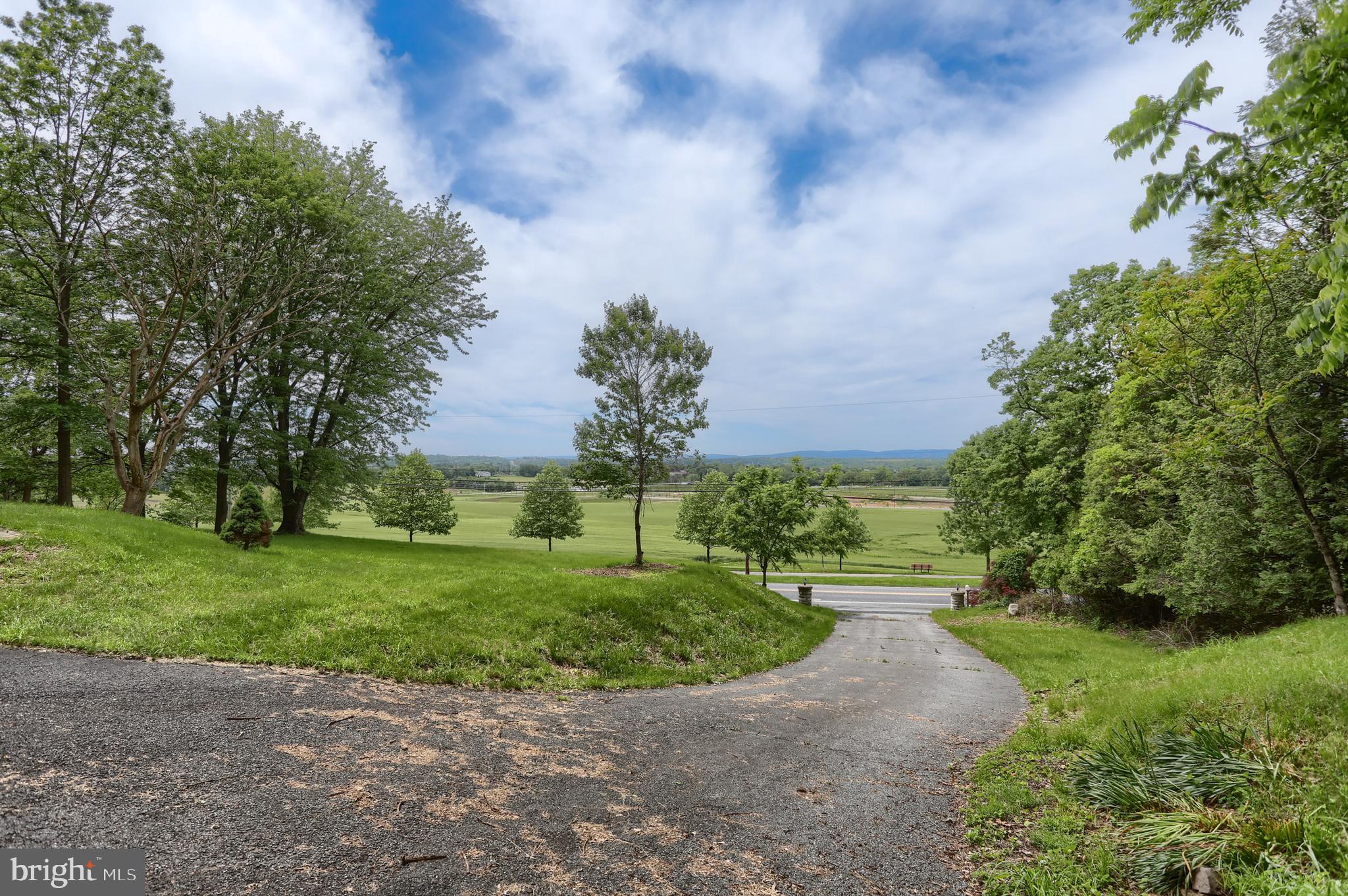 1236 WOOD ROAD