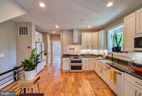 Condo For Sale - 1201 West Virginia Avenue #1<br/> WASHINGTON, DC 20002