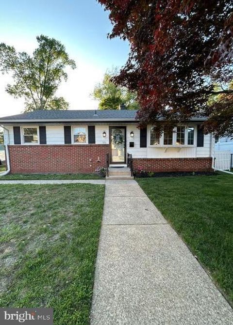 Homes For Sale - 351 Fay Ann Court<br/> Camden County, RUNNEMEDE, NJ 08078