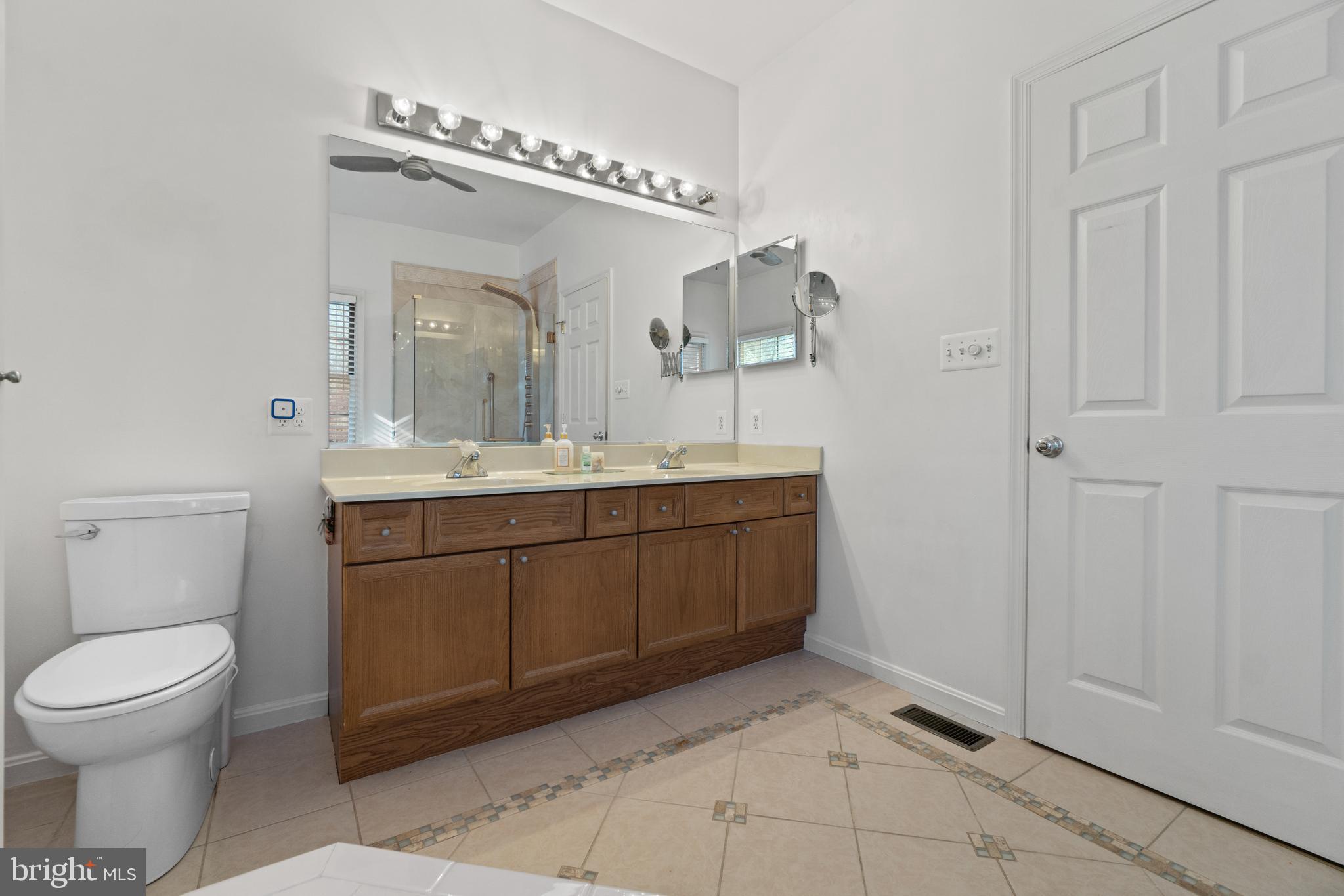 KINGSWOOD - Residential