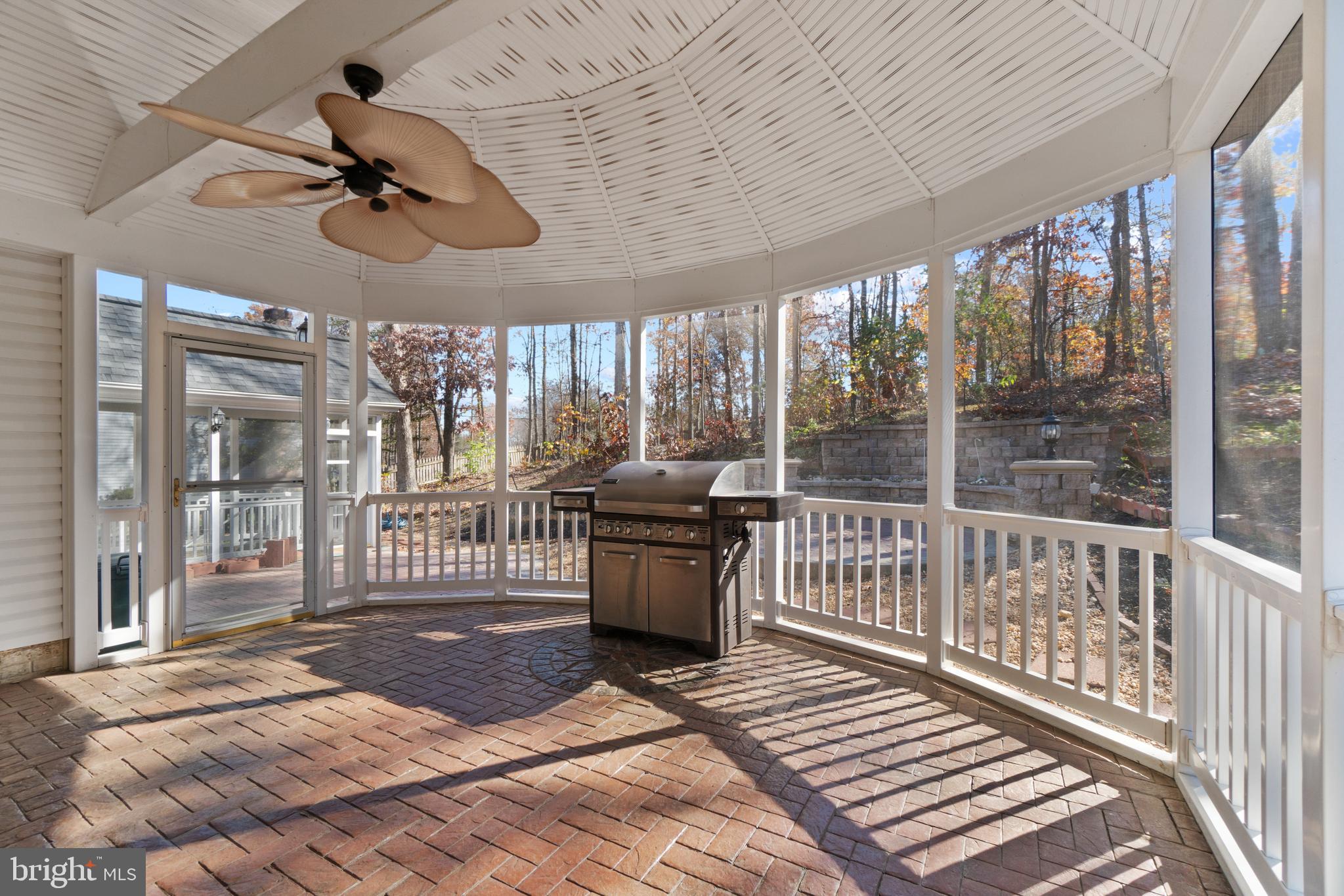 KINGSWOOD - Residential