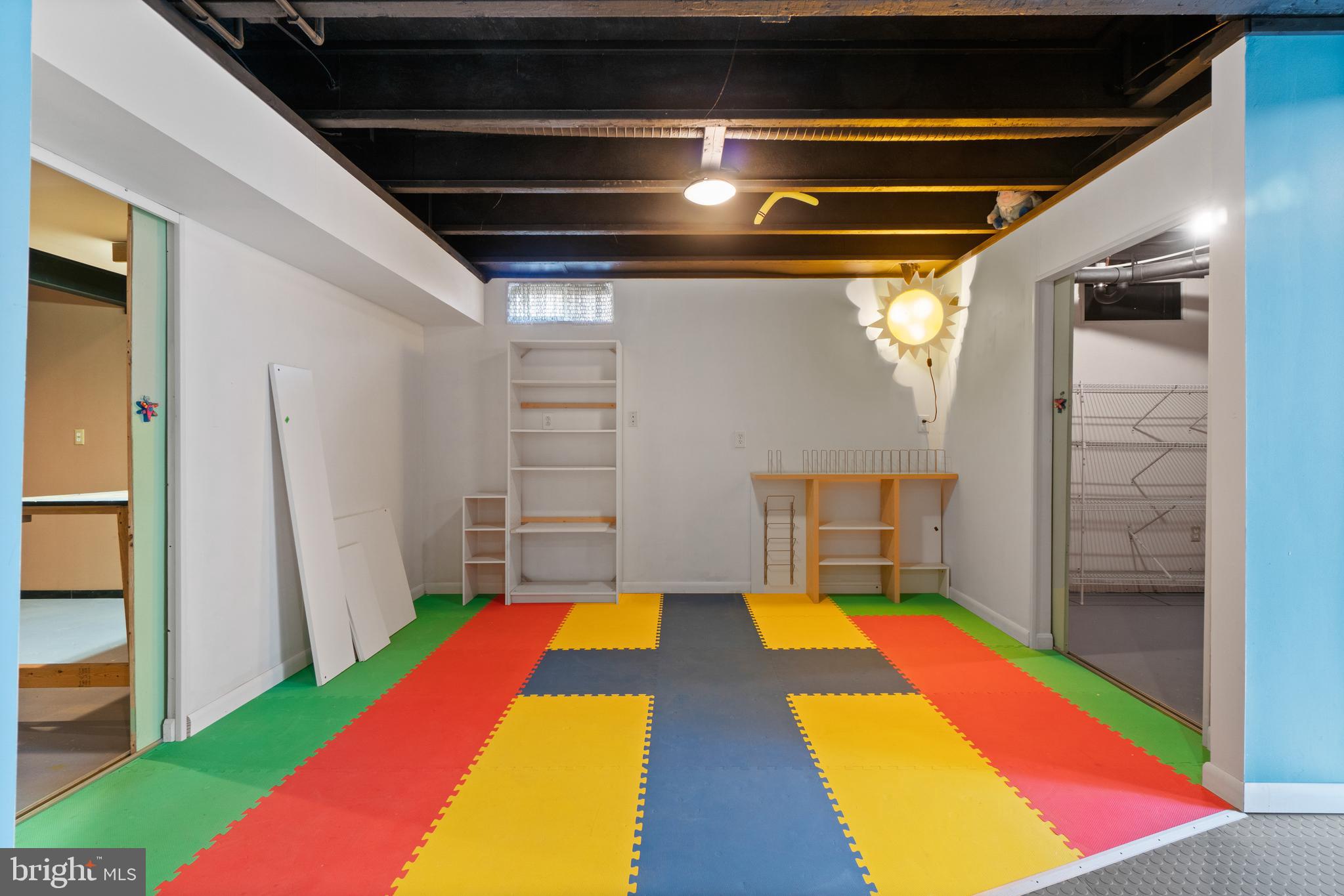 KINGSWOOD - Residential