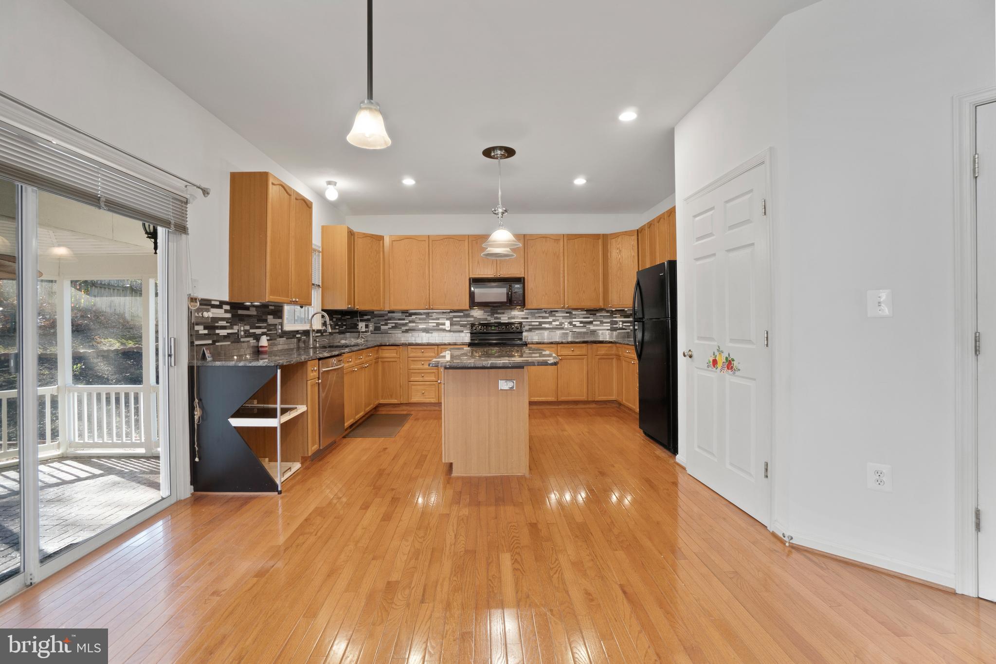 KINGSWOOD - Residential