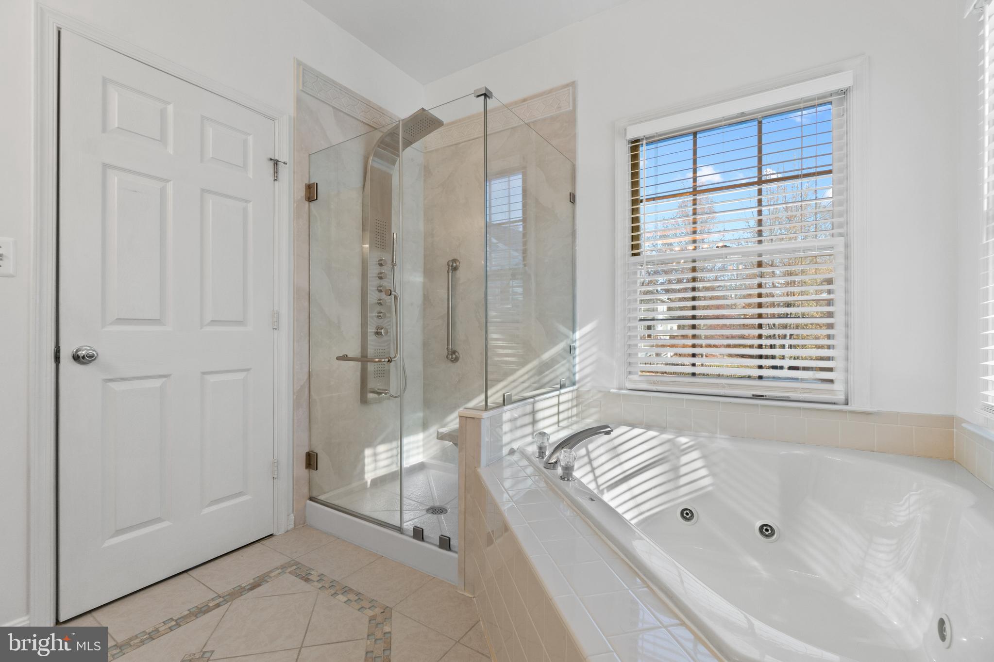 KINGSWOOD - Residential