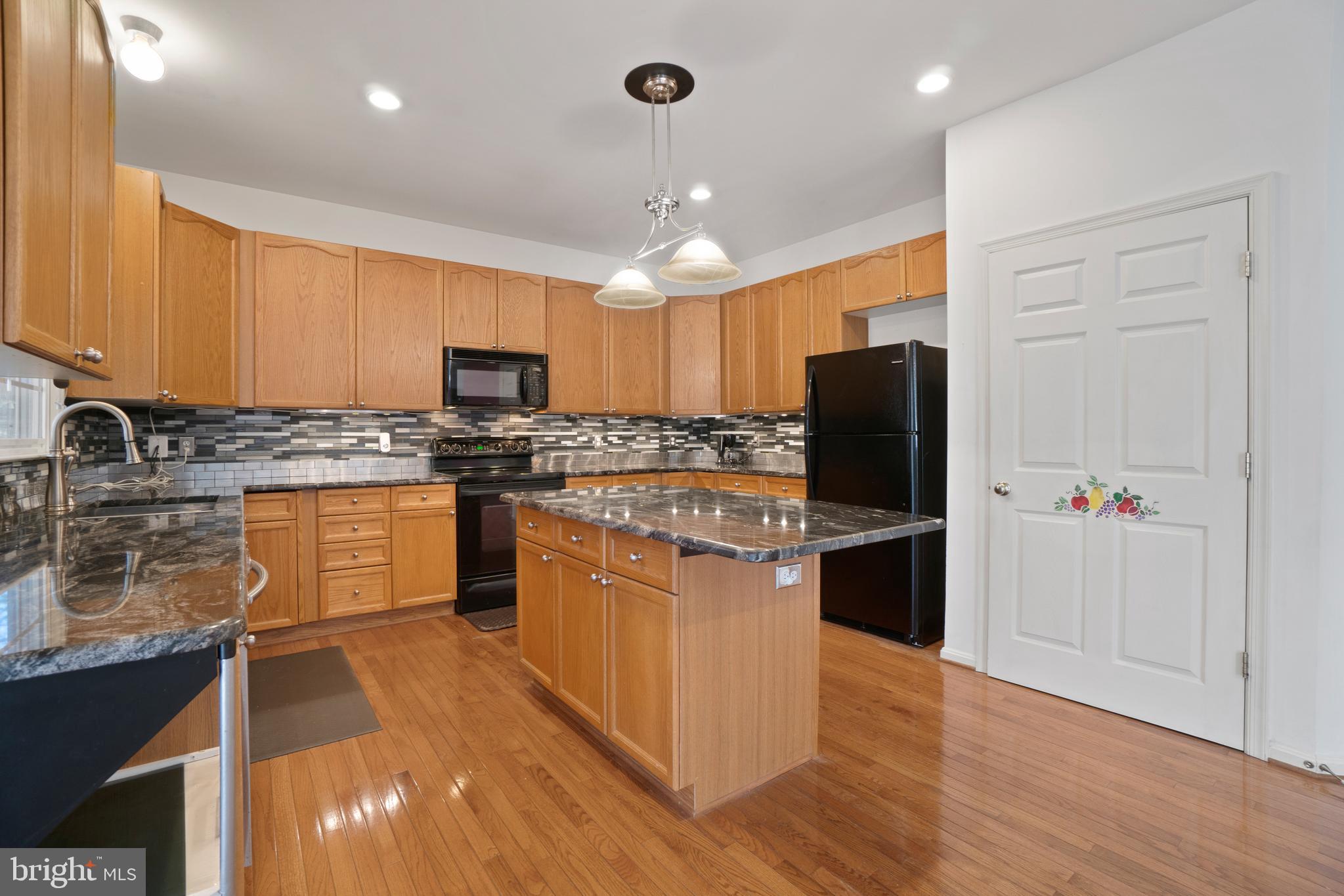 KINGSWOOD - Residential