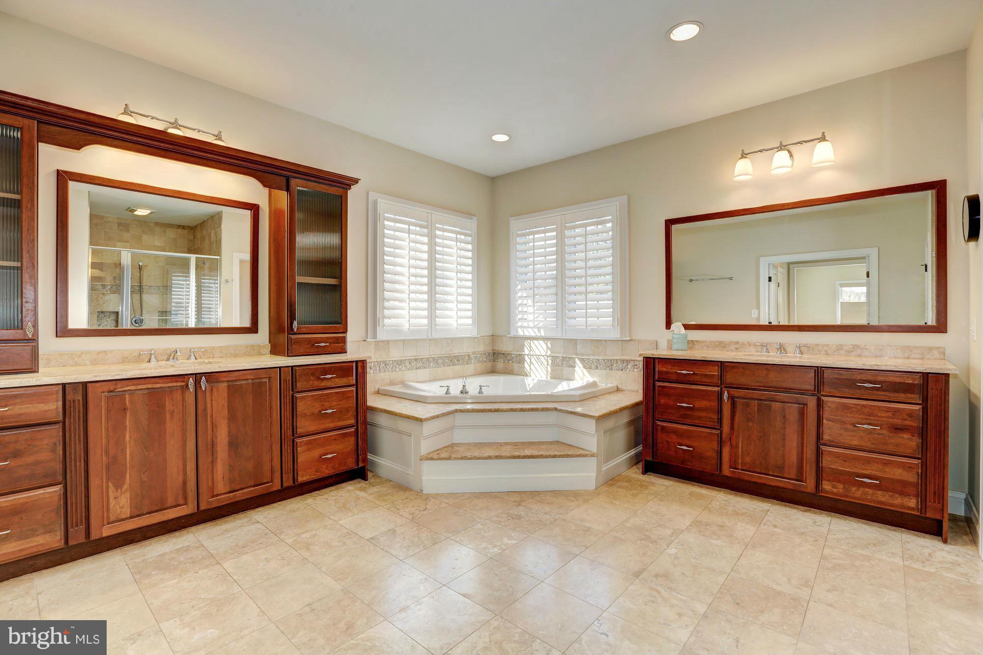 ALTA VISTA GARDENS - Residential