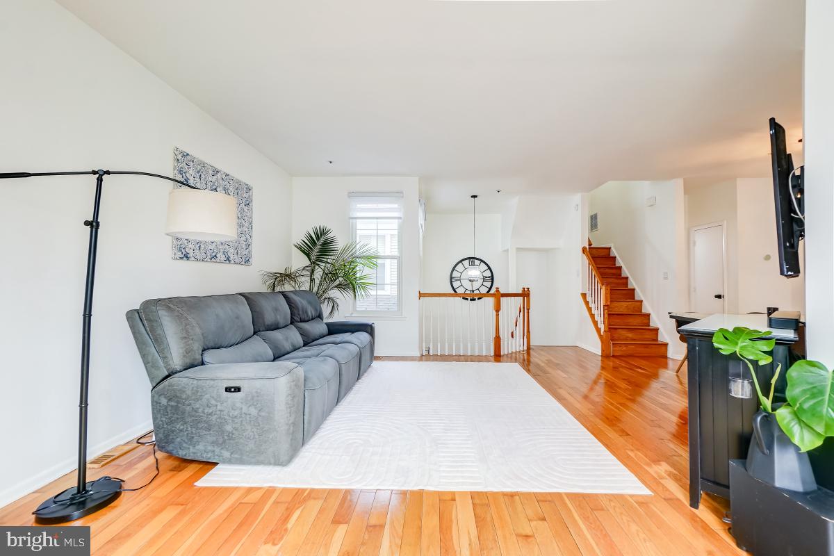 FOREST BROOKE - Residential