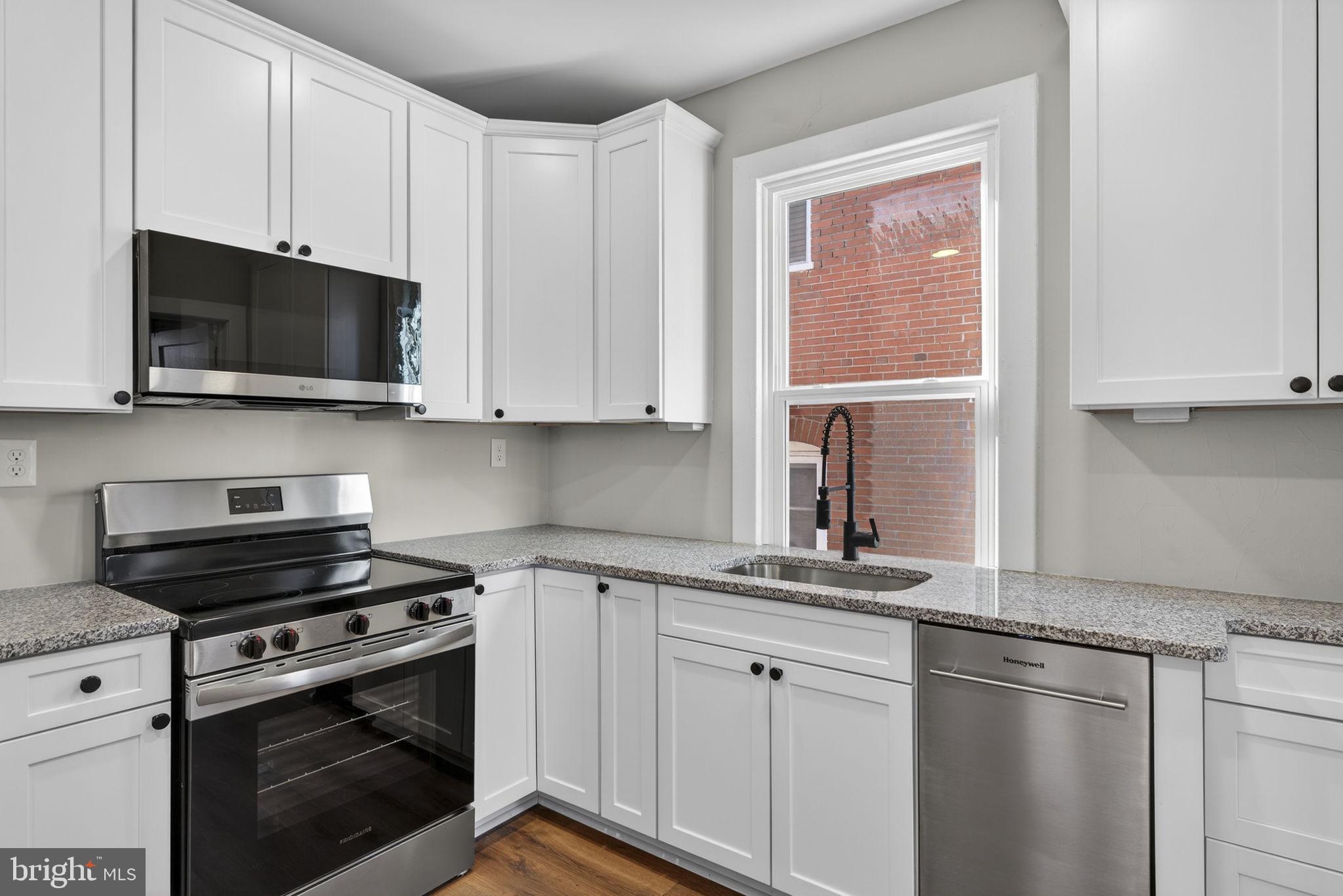 STROSNIDER - Residential