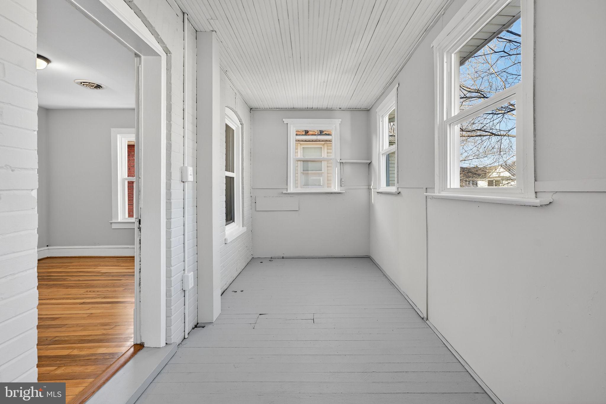 STROSNIDER - Residential