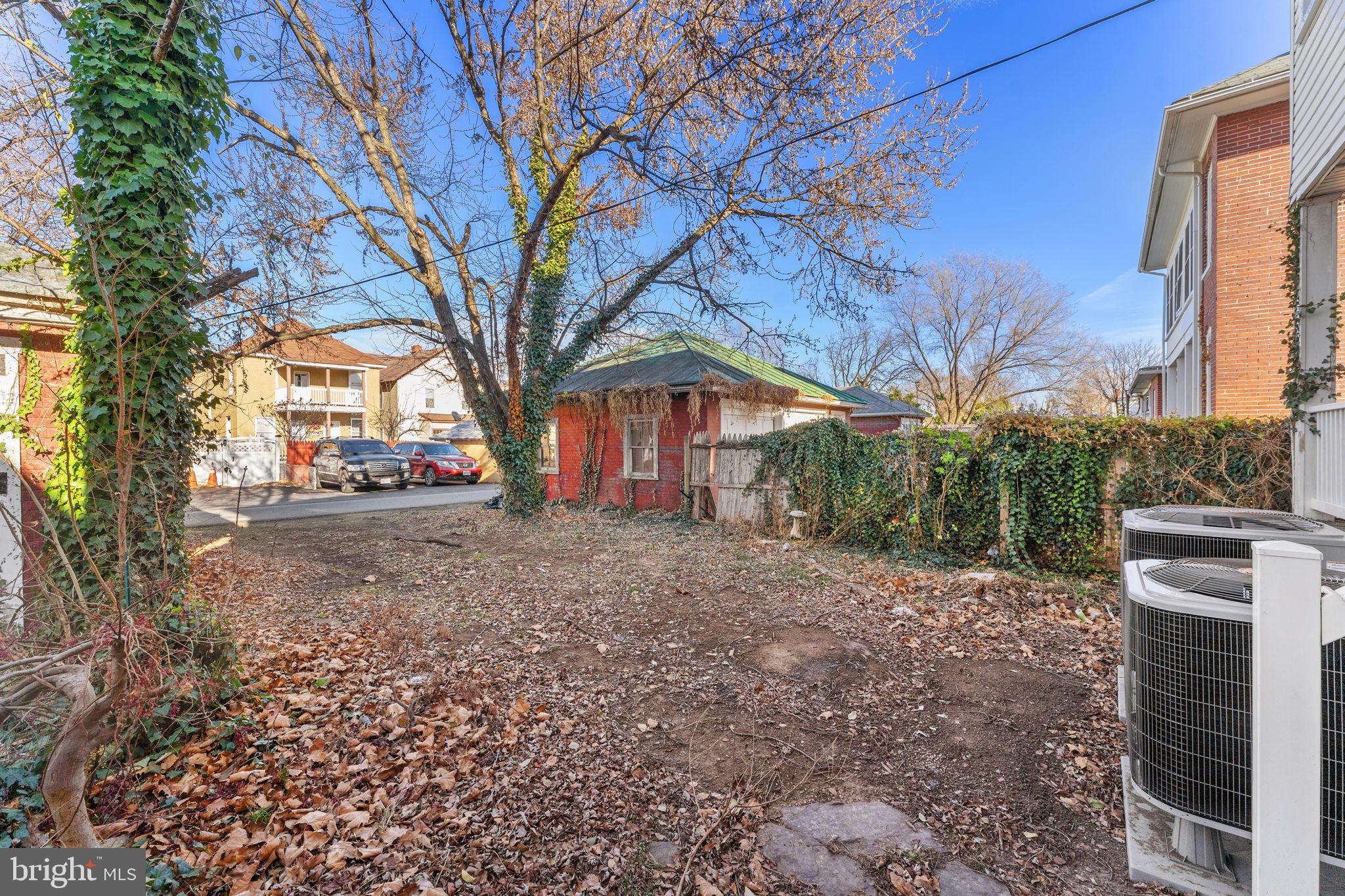 STROSNIDER - Residential