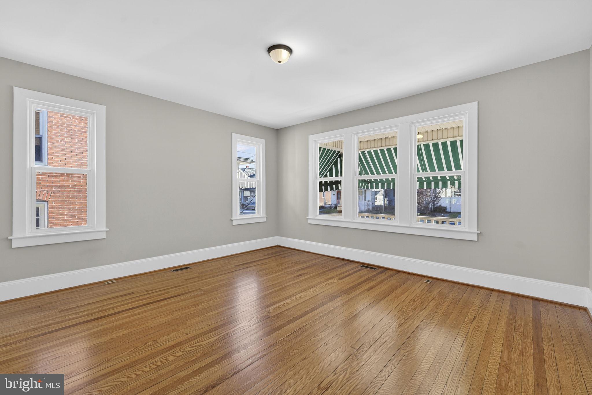 STROSNIDER - Residential