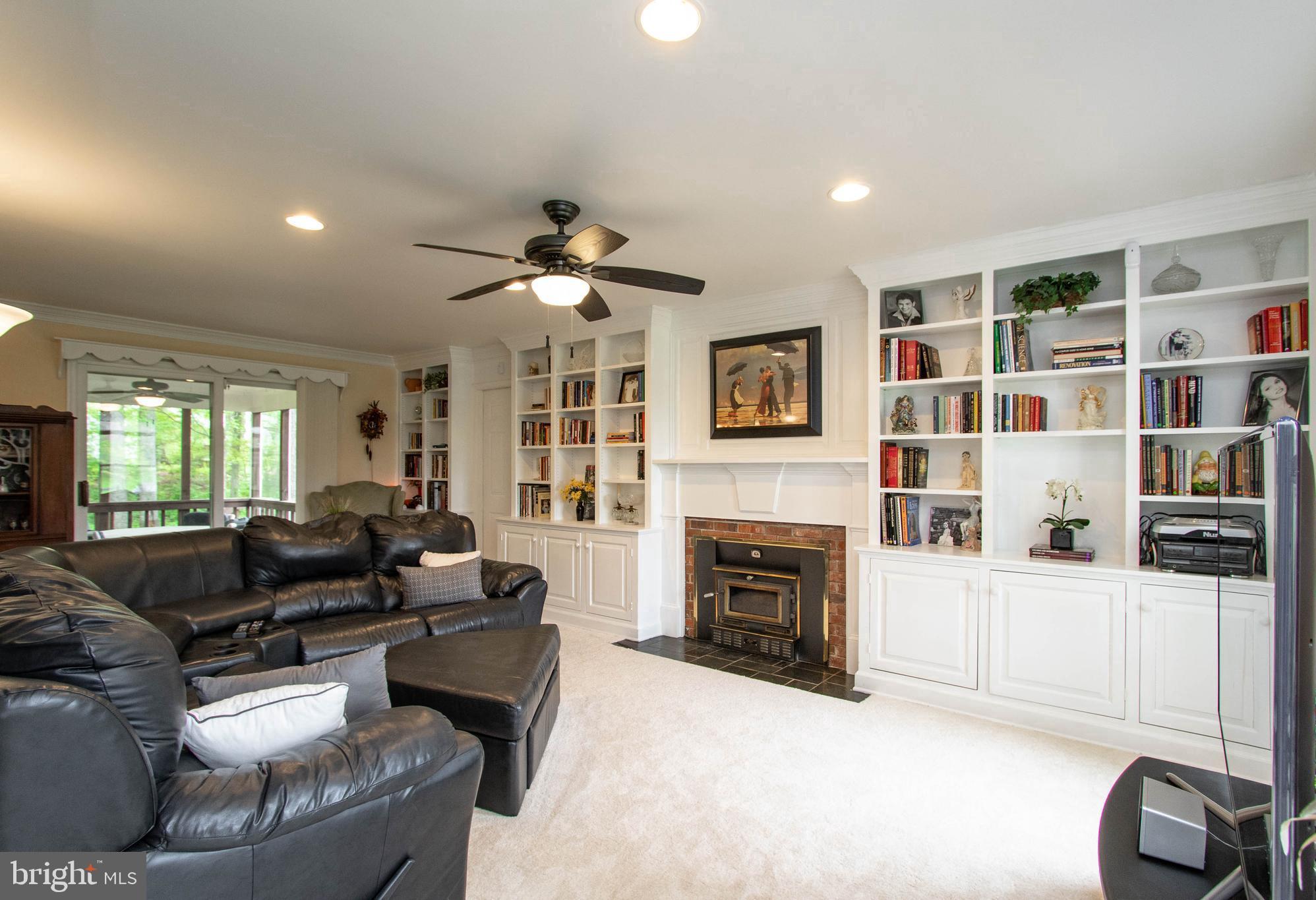 POPLAR GROVE - Residential