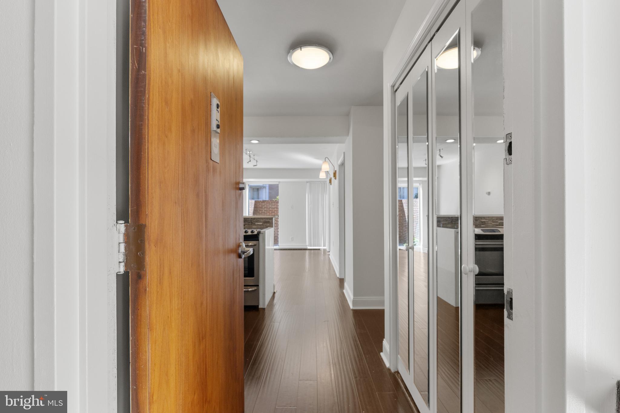 520 N STREET SW S-025