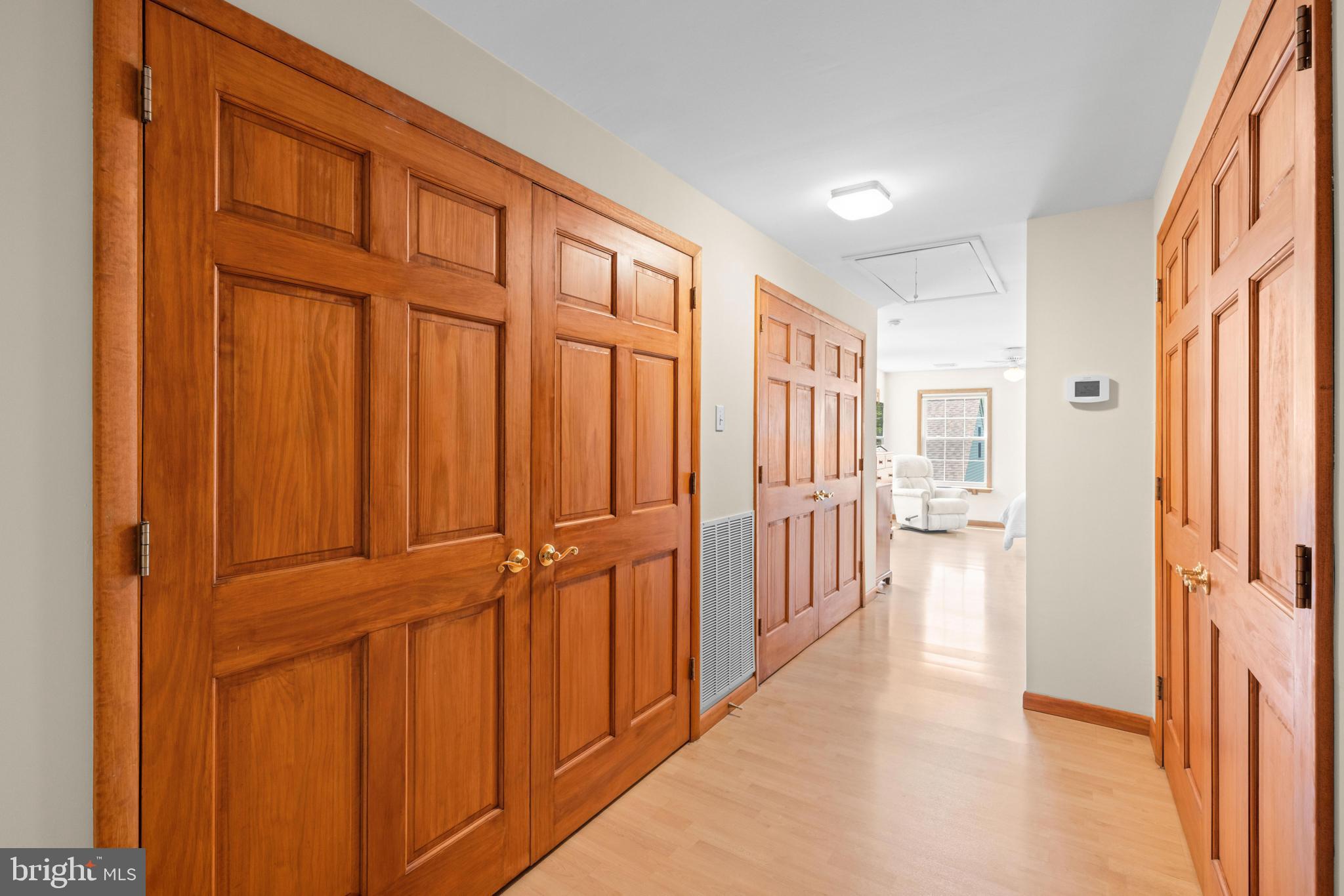NORTHAMPTON HILLS - Residential