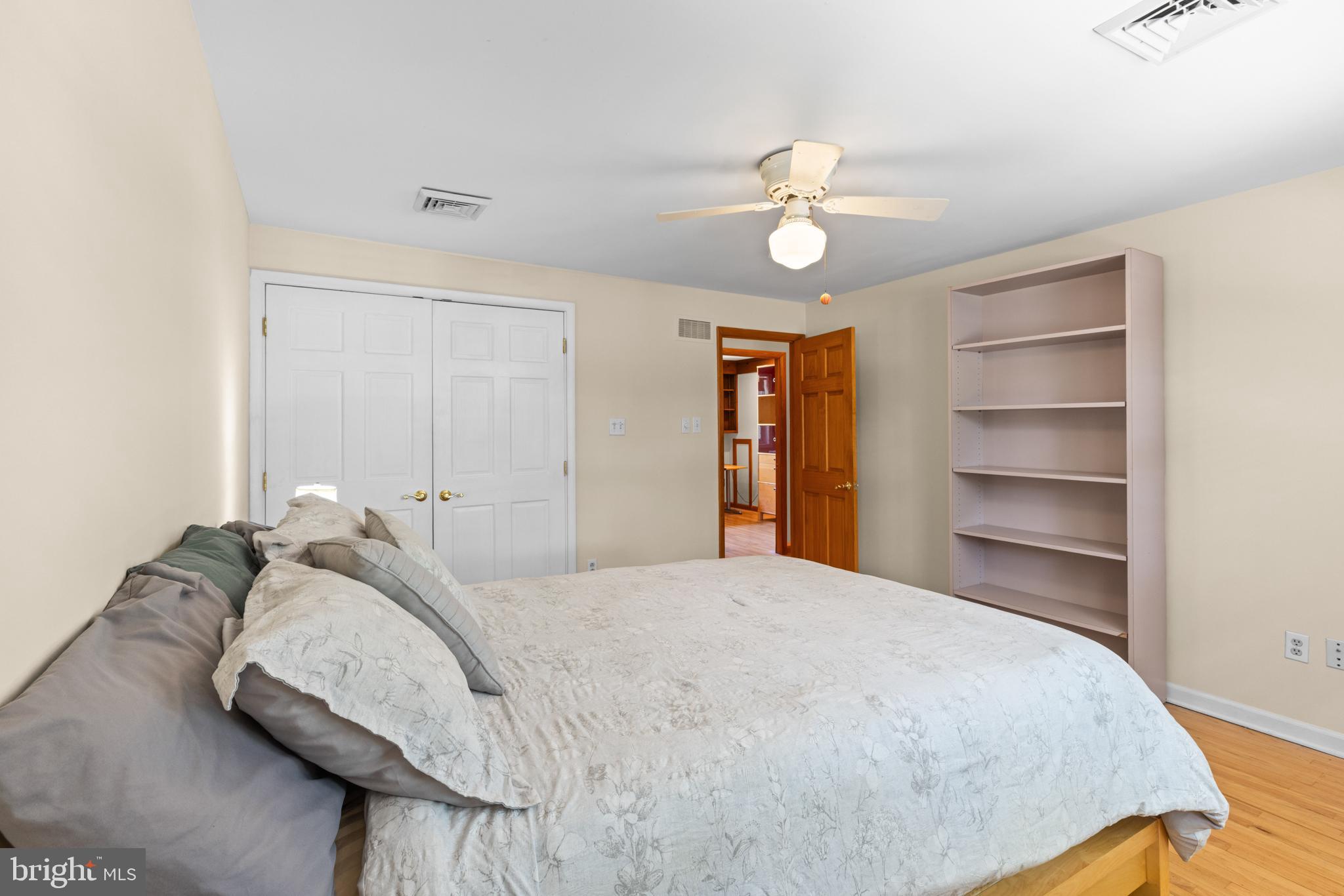 NORTHAMPTON HILLS - Residential