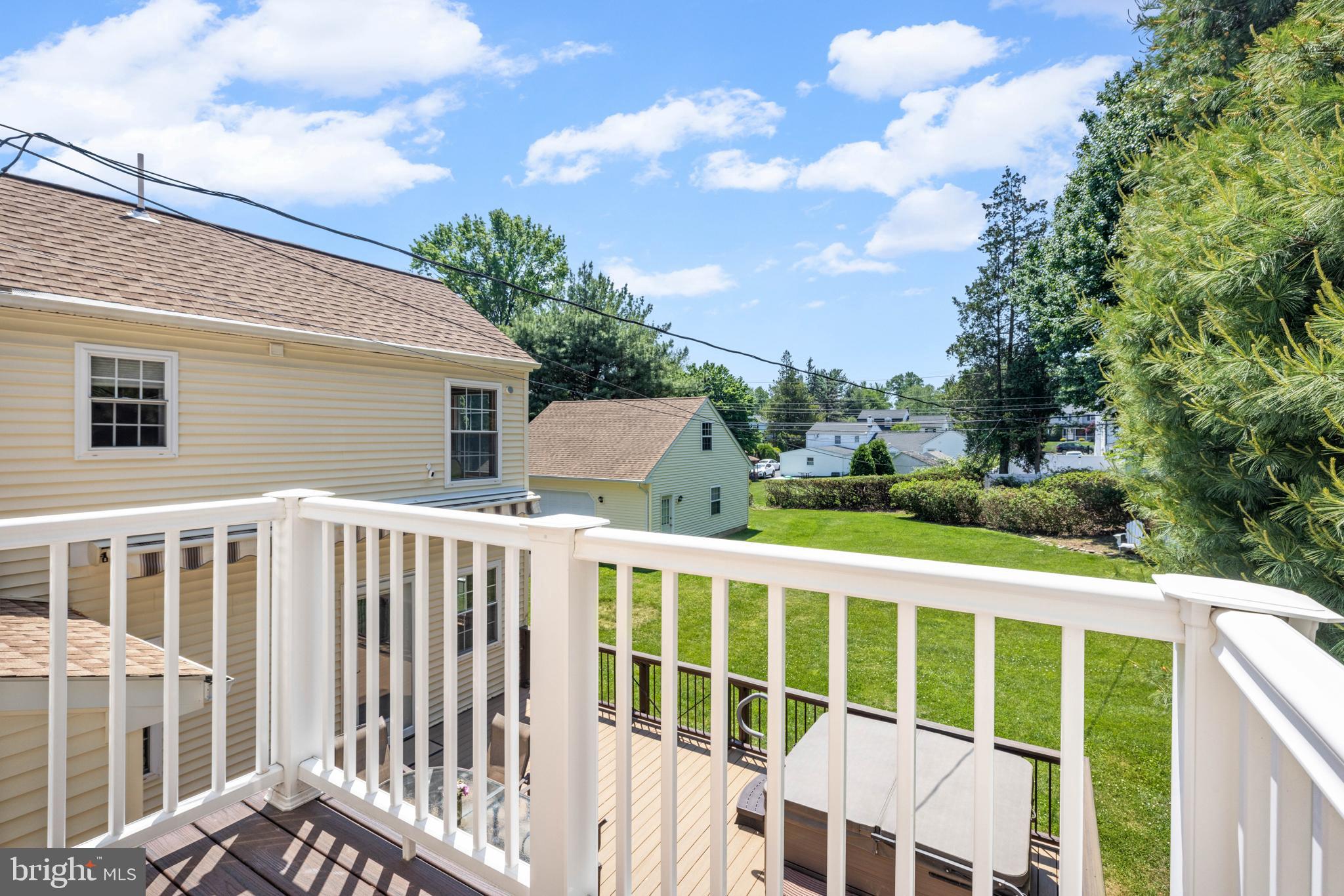 NORTHAMPTON HILLS - Residential