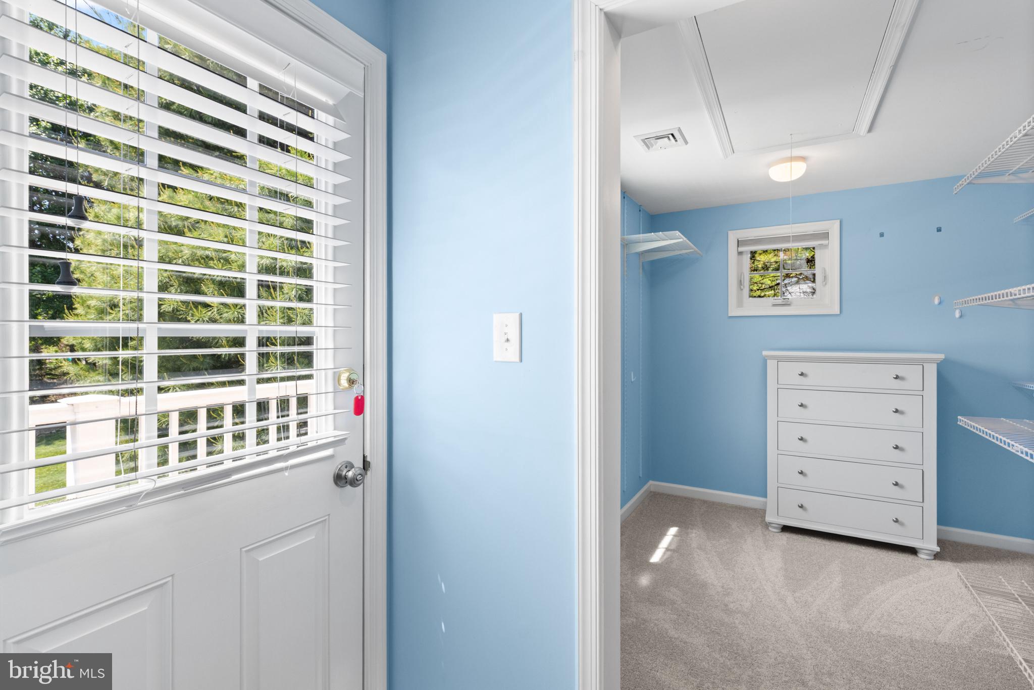 NORTHAMPTON HILLS - Residential
