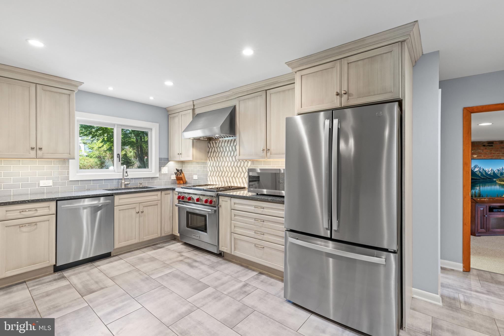 NORTHAMPTON HILLS - Residential
